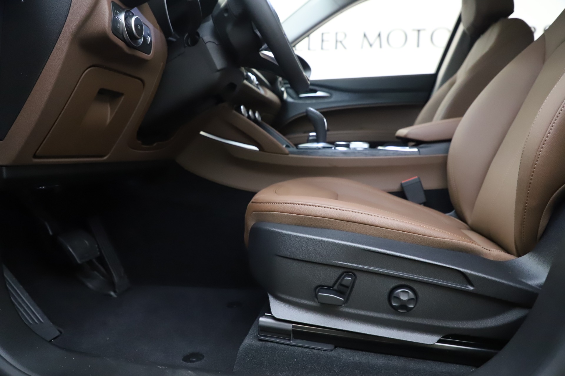 New 2020 Alfa Romeo Stelvio | St. Petersburg, FL