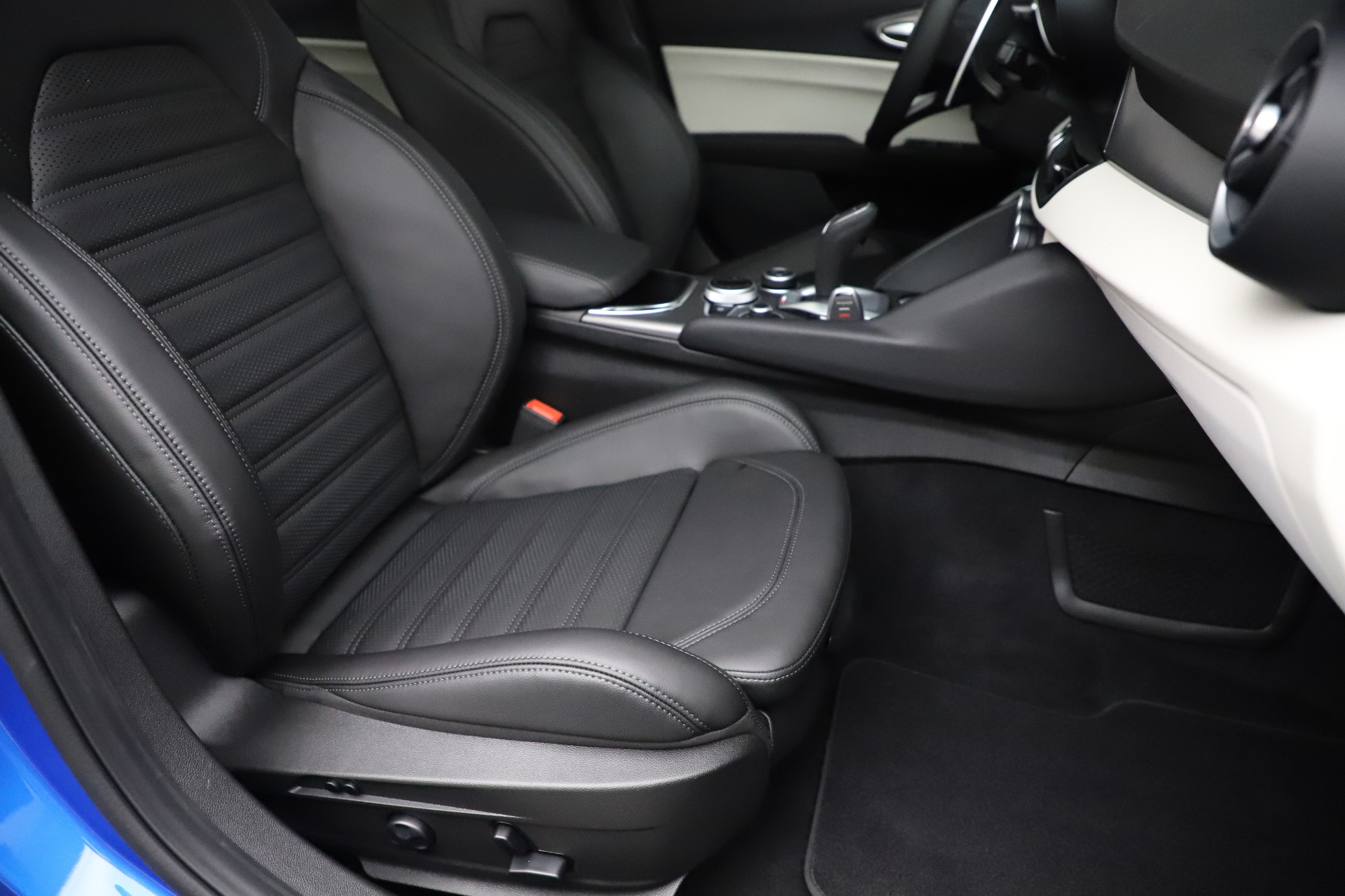 New 2020 Alfa Romeo Giulia Ti Sport Q4 | St. Petersburg, FL
