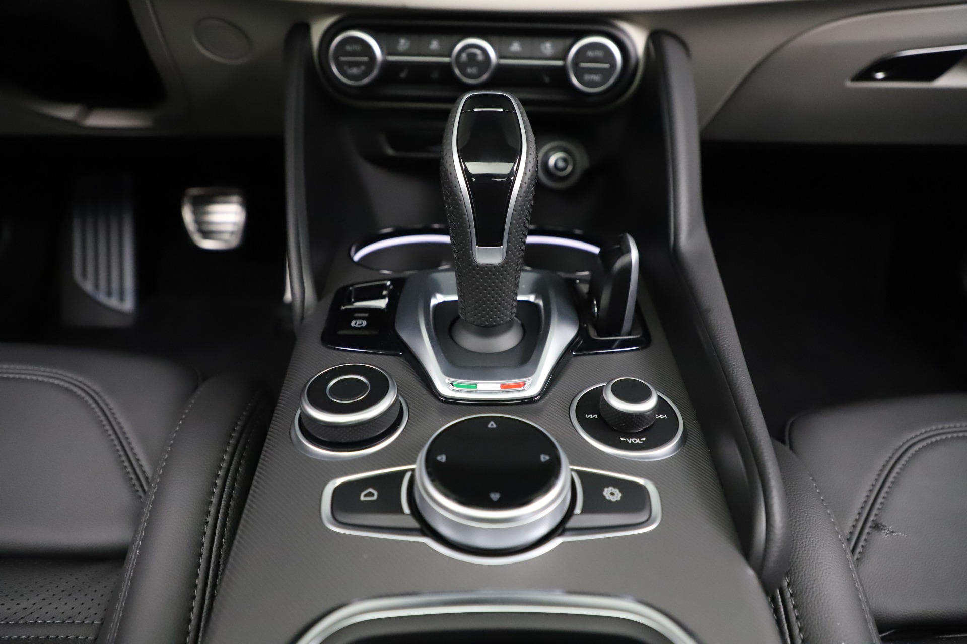 New 2020 Alfa Romeo Giulia Ti Sport Q4 | St. Petersburg, FL