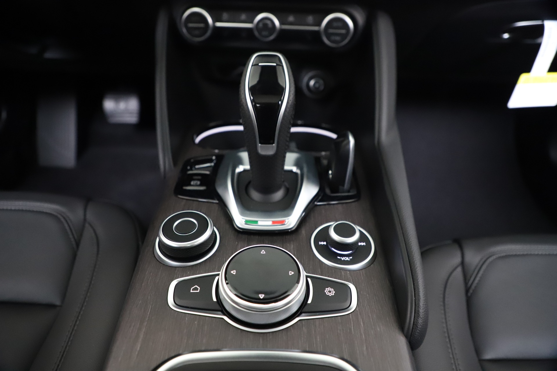 New 2020 Alfa Romeo Giulia Ti Q4 | St. Petersburg, FL