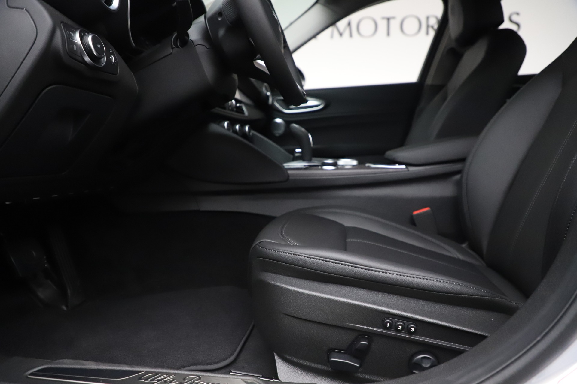 New 2020 Alfa Romeo Giulia Ti Q4 | St. Petersburg, FL
