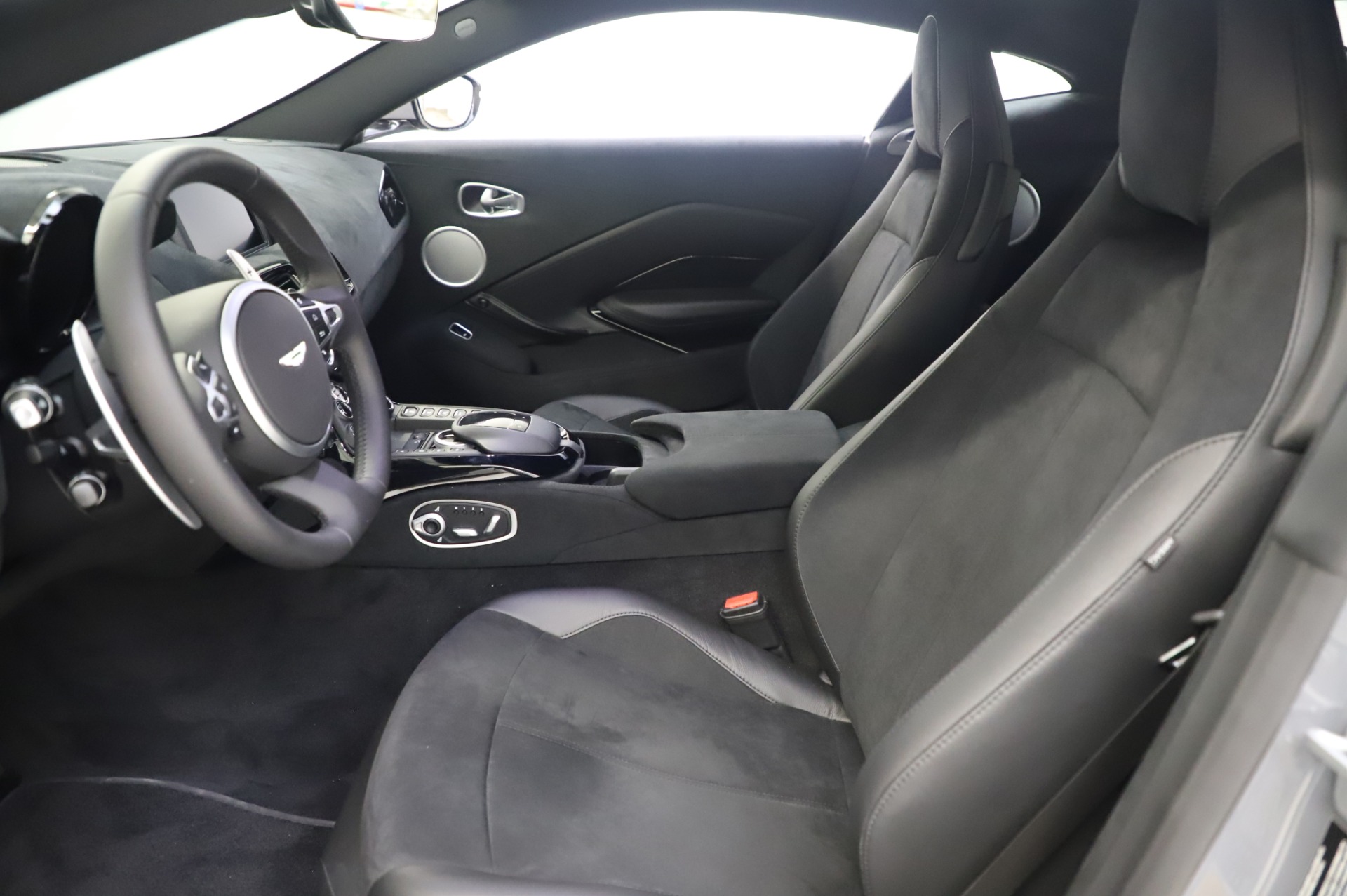 New 2020 Aston Martin Vantage Coupe | St. Petersburg, FL