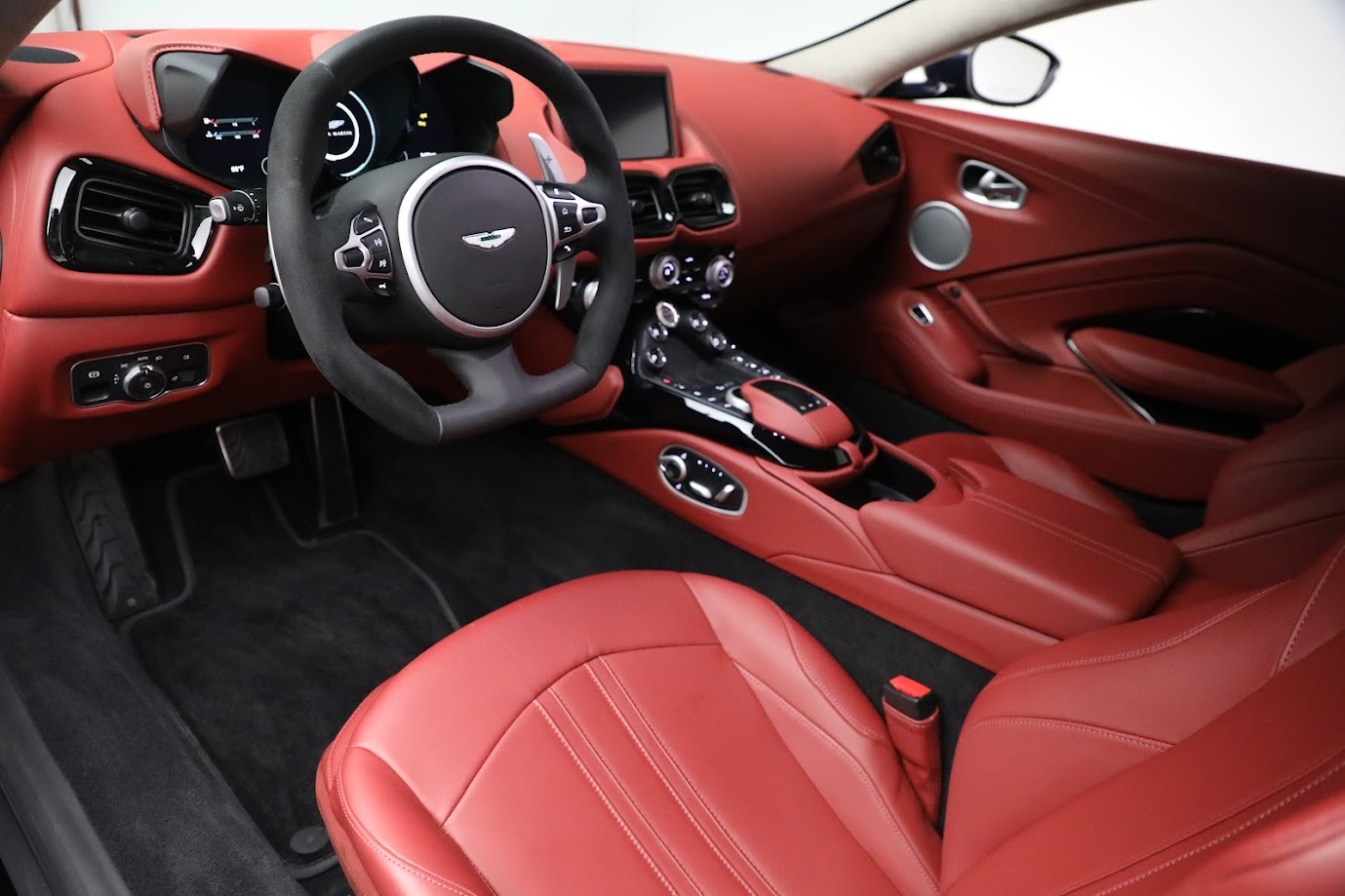 New 2020 Aston Martin Vantage Coupe | St. Petersburg, FL