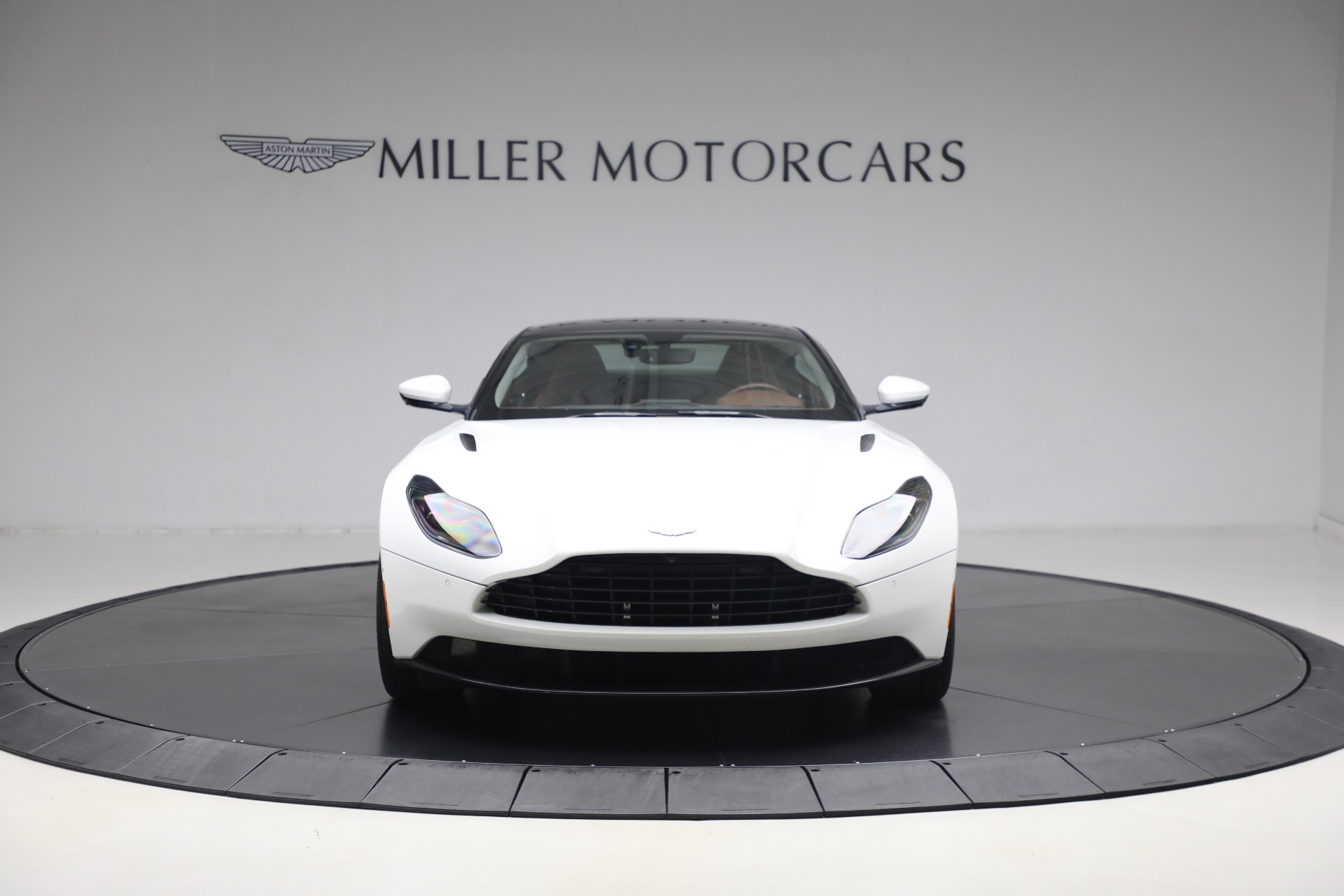 New 2020 Aston Martin DB11 V8 | St. Petersburg, FL