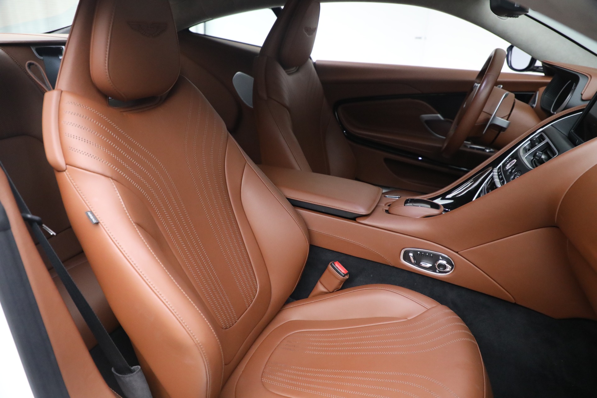 New 2020 Aston Martin DB11 V8 | St. Petersburg, FL