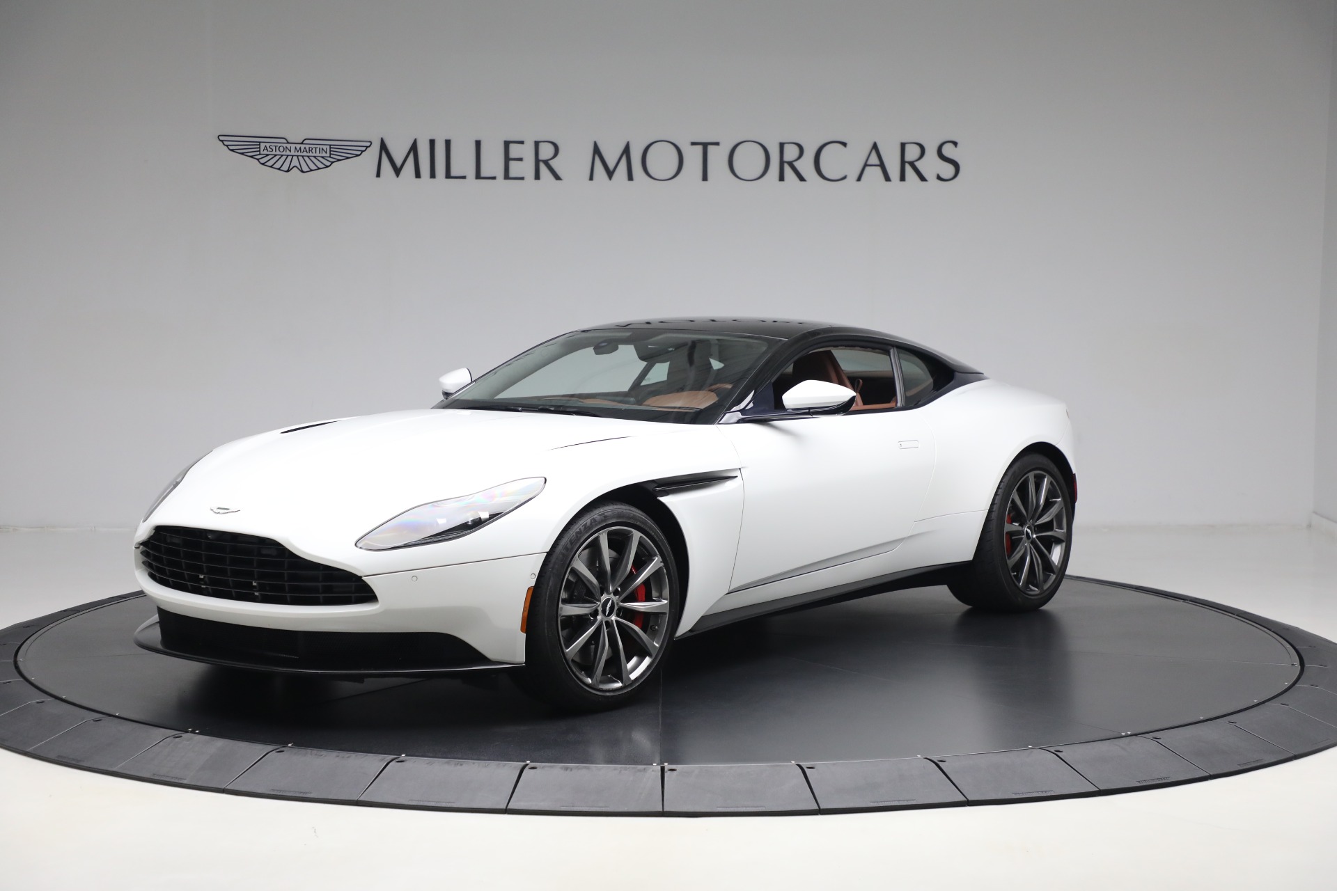 New 2020 Aston Martin DB11 V8 | St. Petersburg, FL