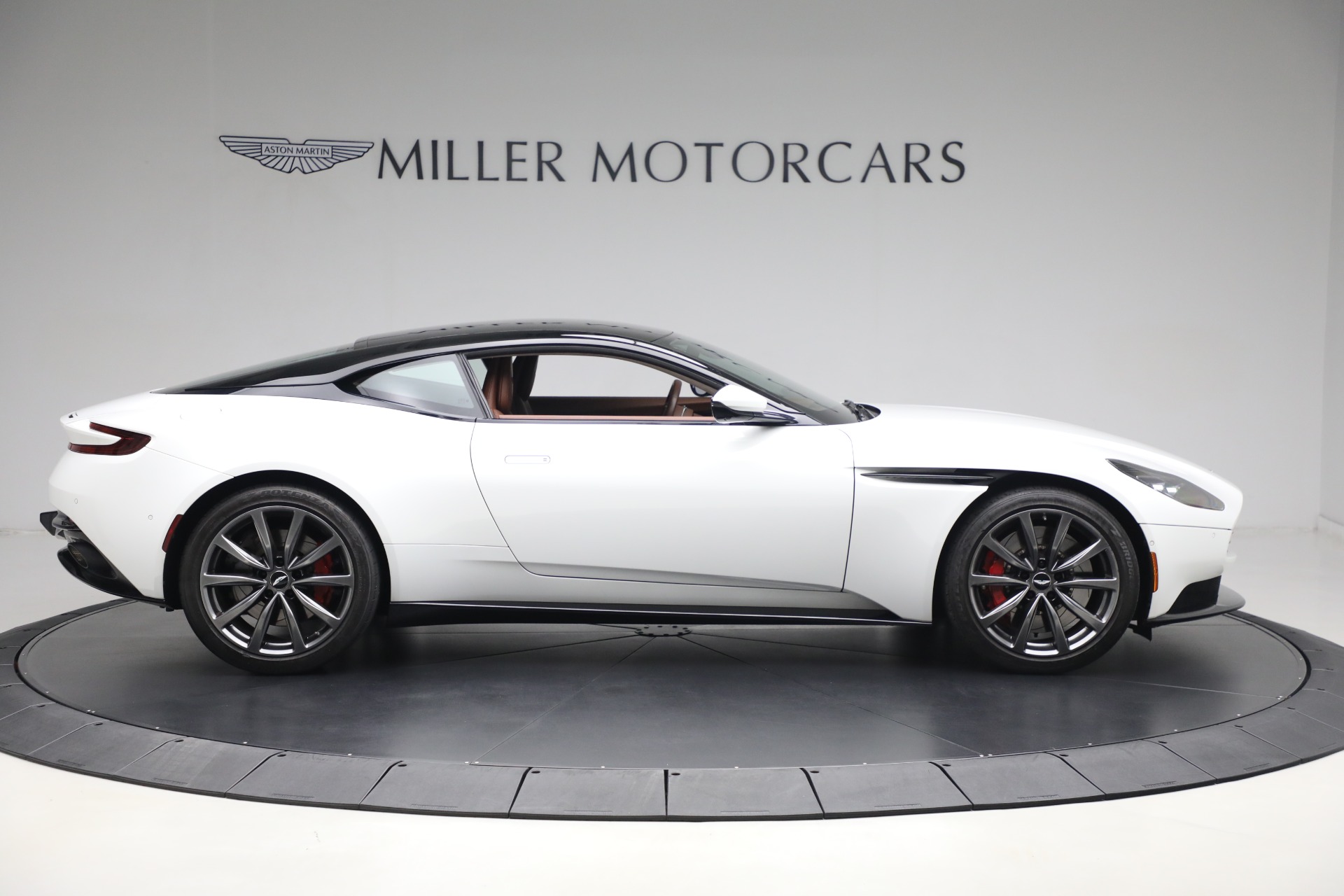 New 2020 Aston Martin DB11 V8 | St. Petersburg, FL