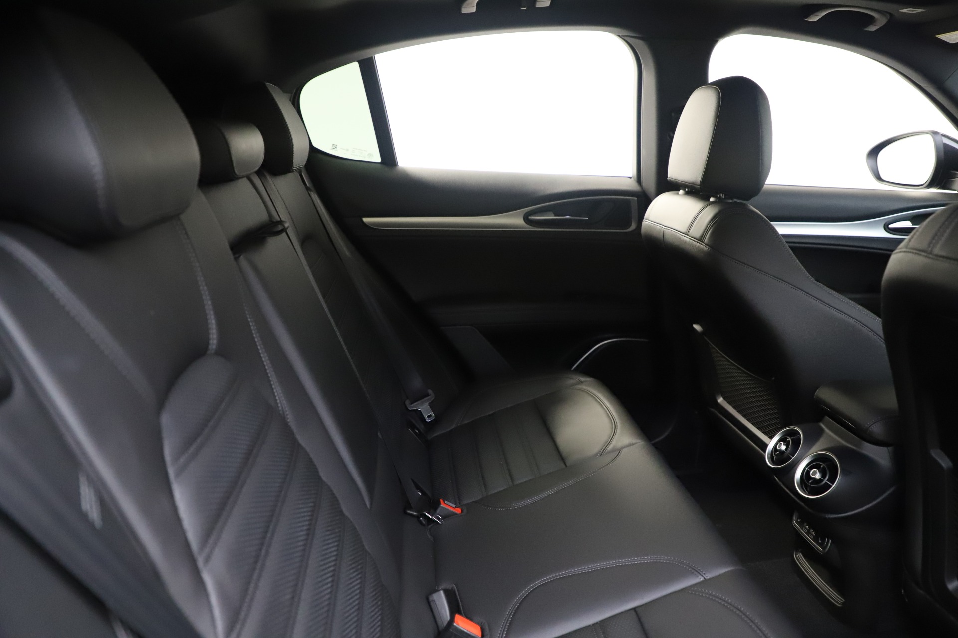 New 2020 Alfa Romeo Stelvio Ti Sport Q4 | St. Petersburg, FL