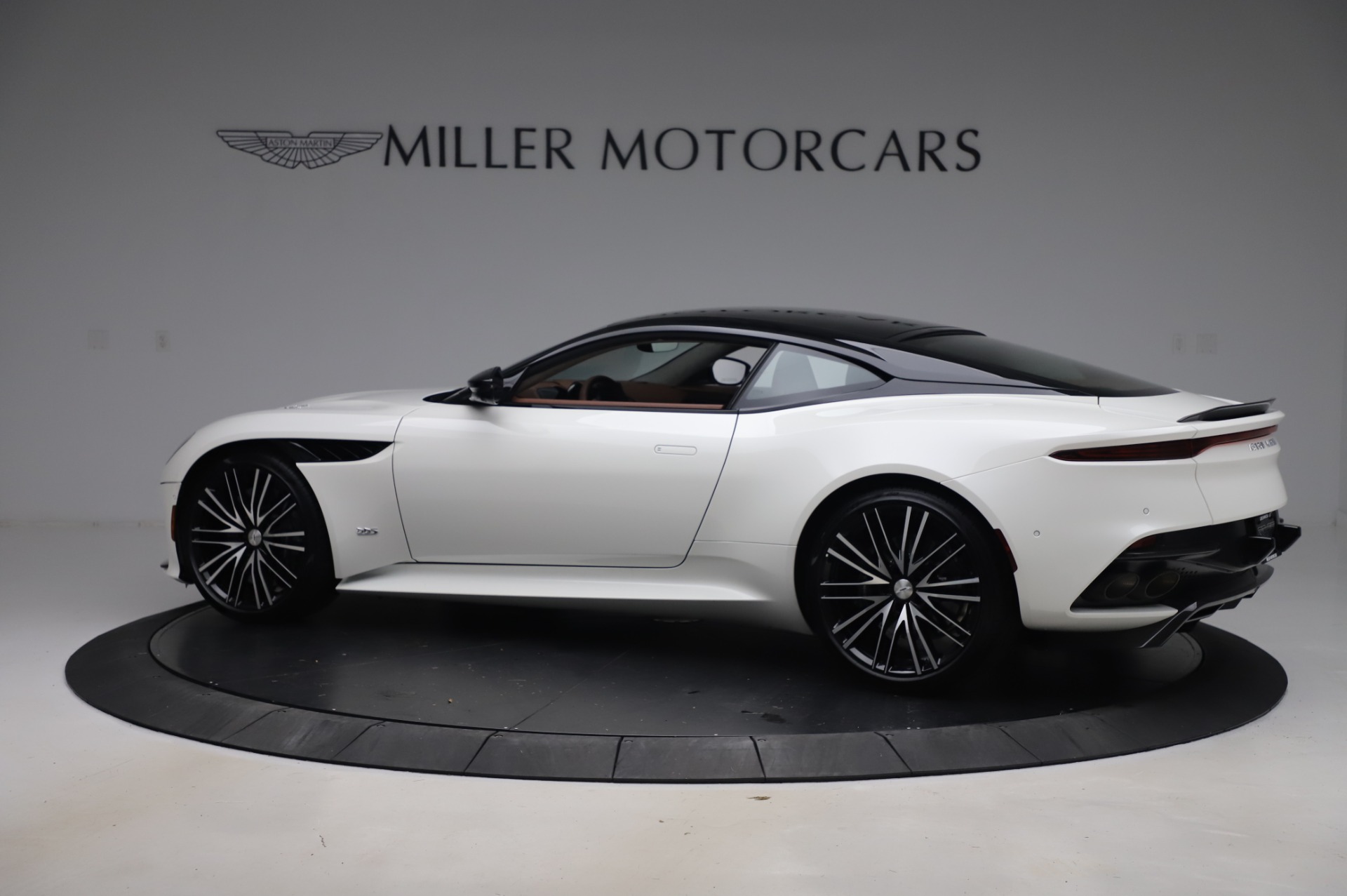 New 2020 Aston Martin DBS Superleggera | St. Petersburg, FL