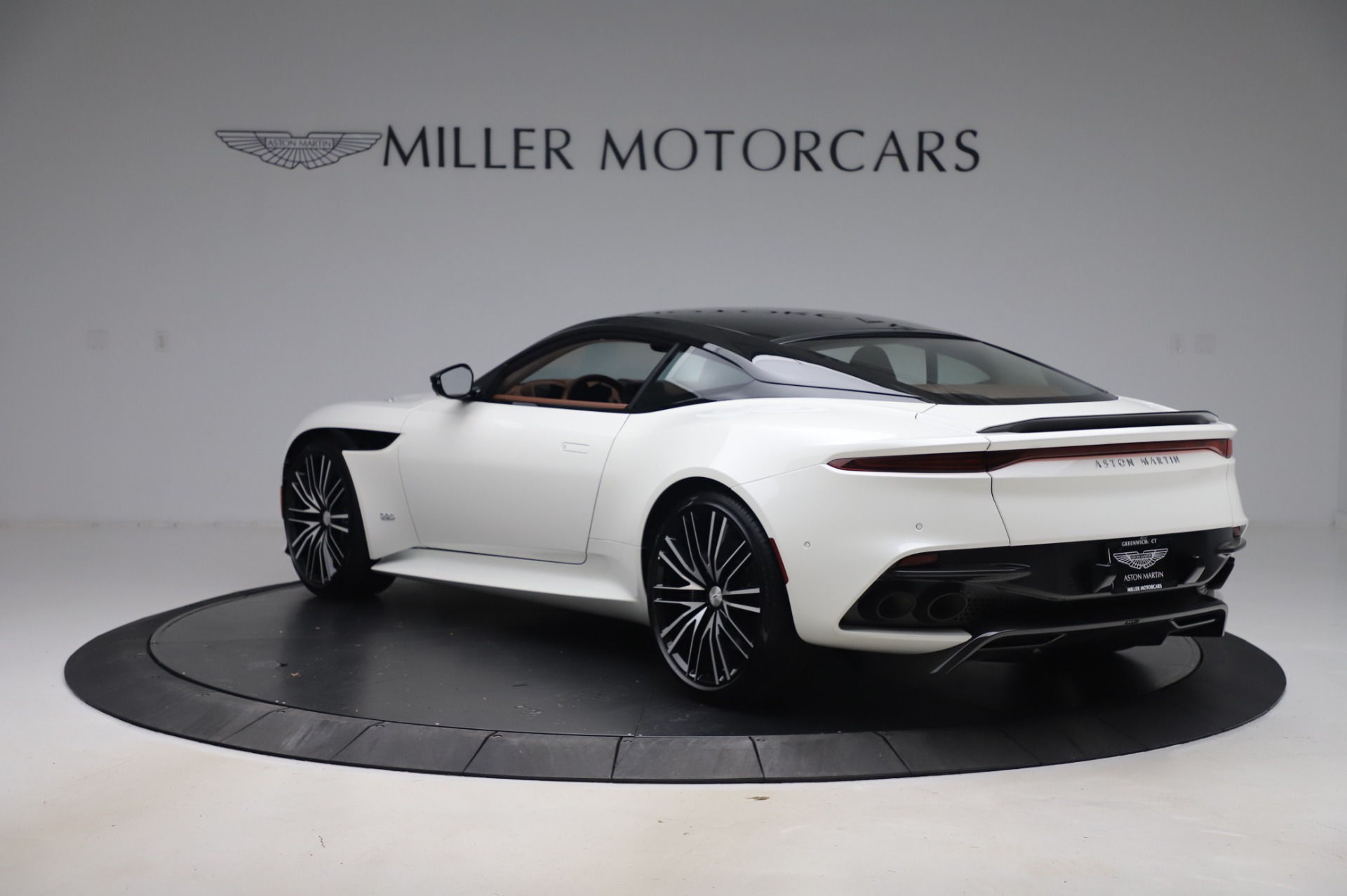New 2020 Aston Martin DBS Superleggera | St. Petersburg, FL