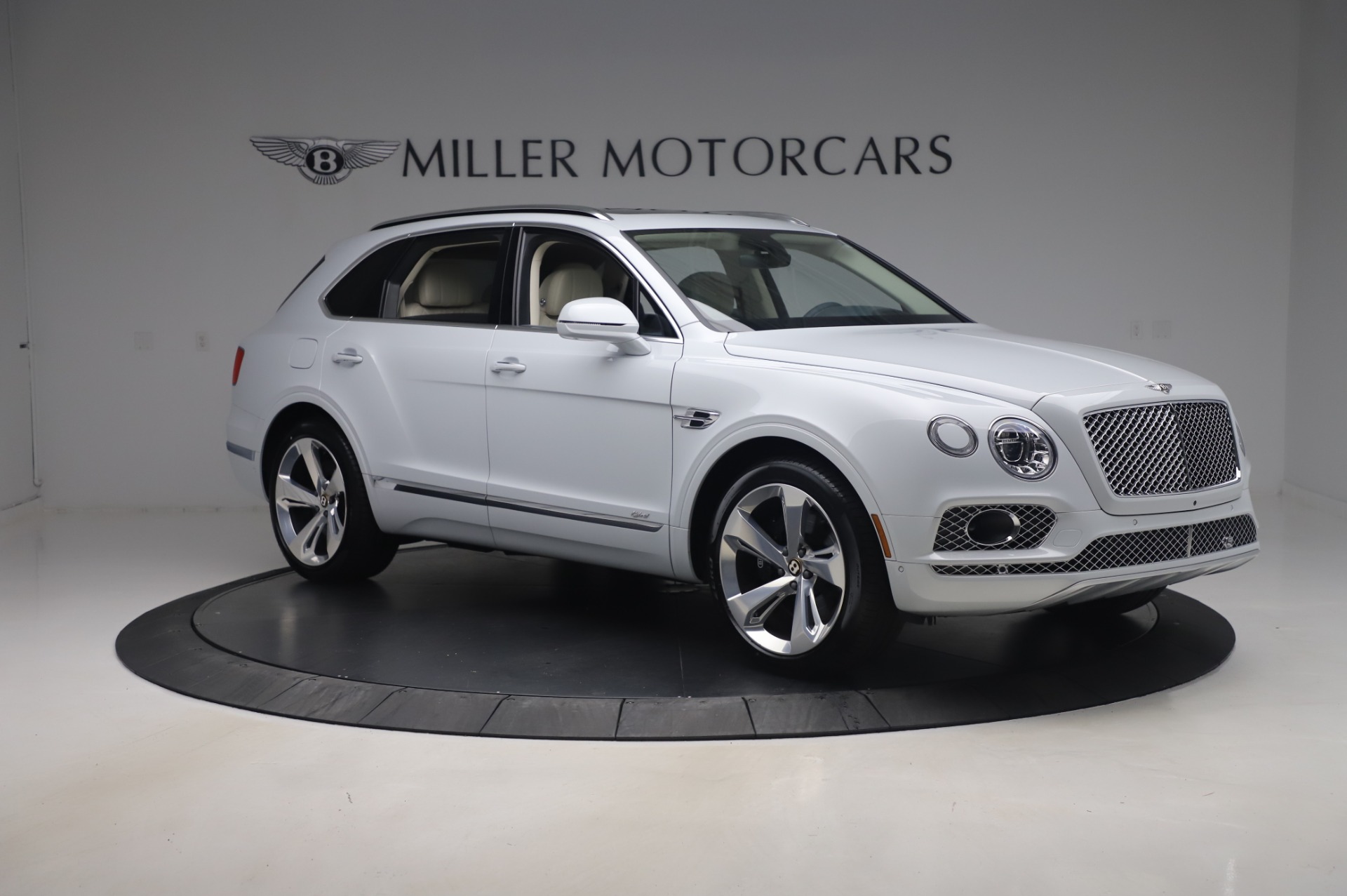Used 2020 Bentley Bentayga Hybrid | St. Petersburg, FL