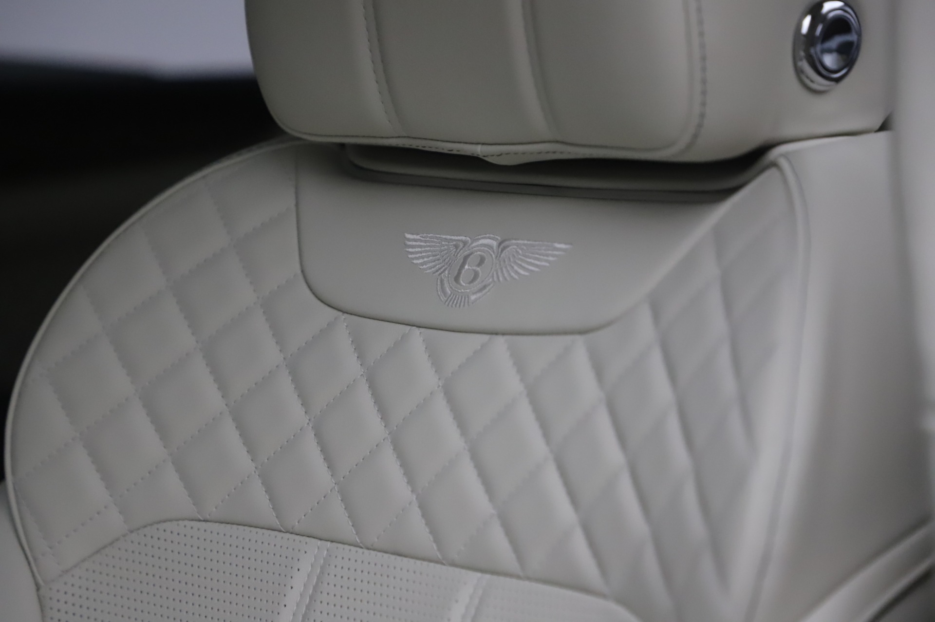 Used 2020 Bentley Bentayga Hybrid | St. Petersburg, FL