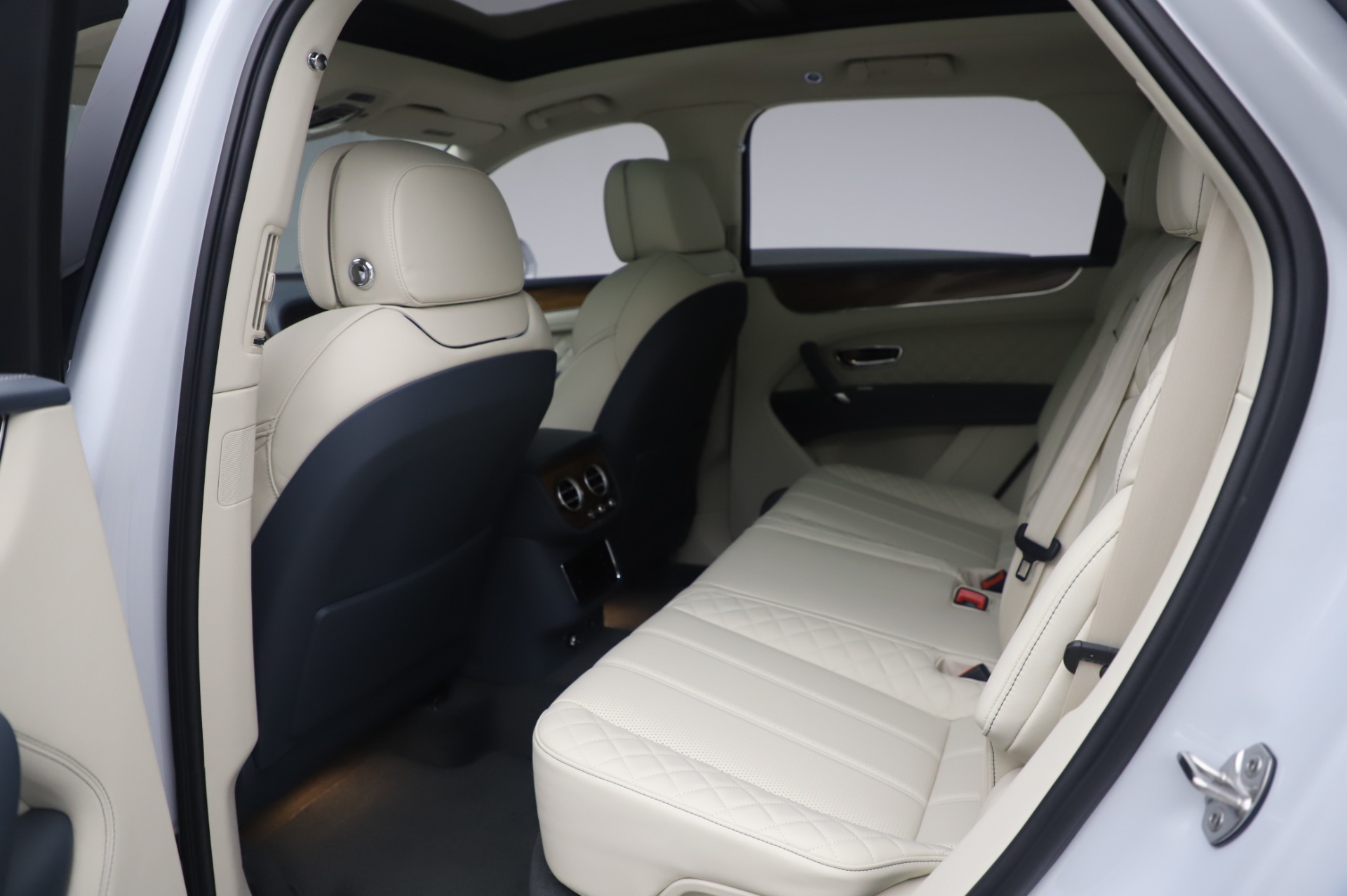 Used 2020 Bentley Bentayga Hybrid | St. Petersburg, FL