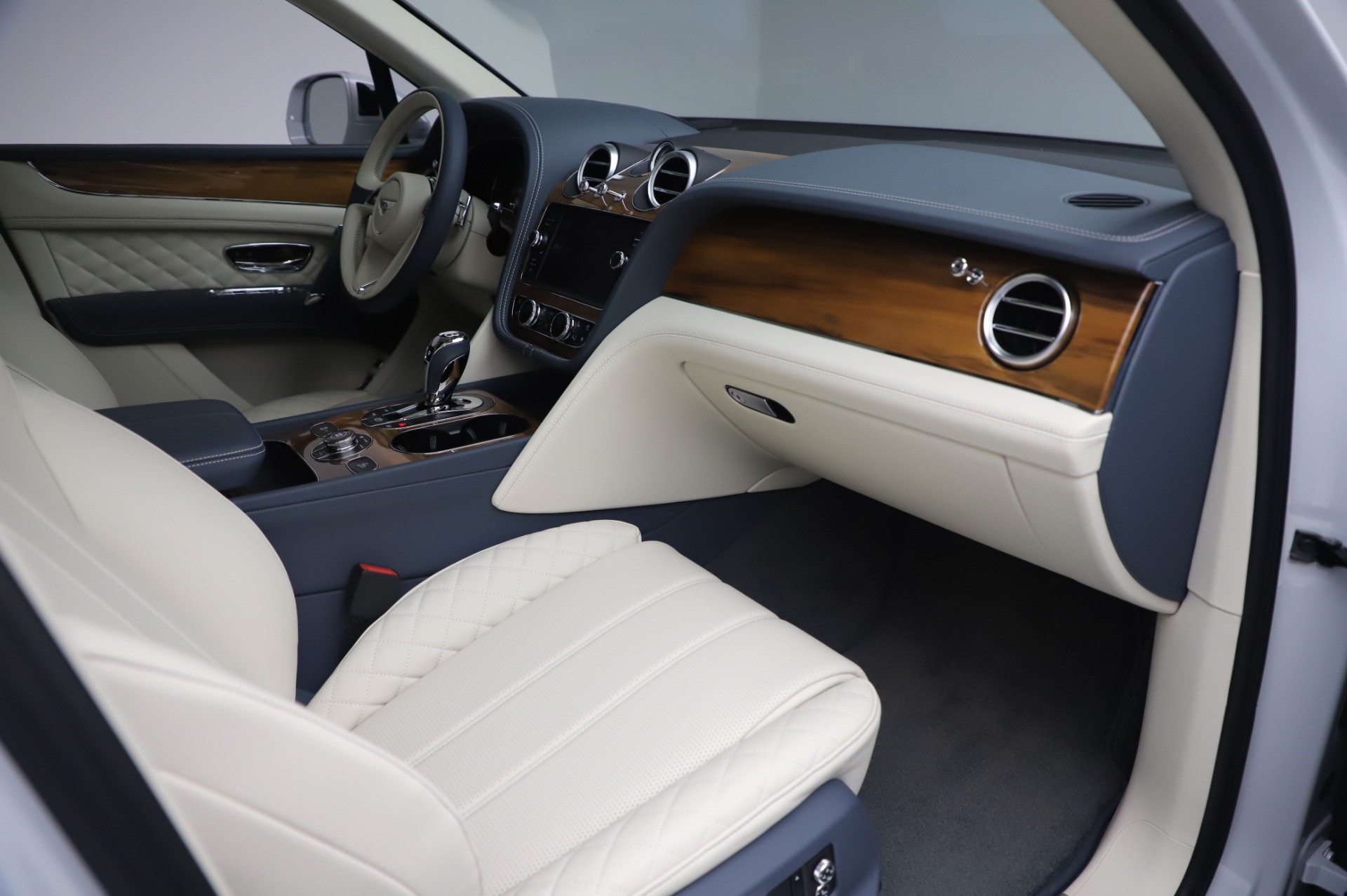 Used 2020 Bentley Bentayga Hybrid | St. Petersburg, FL
