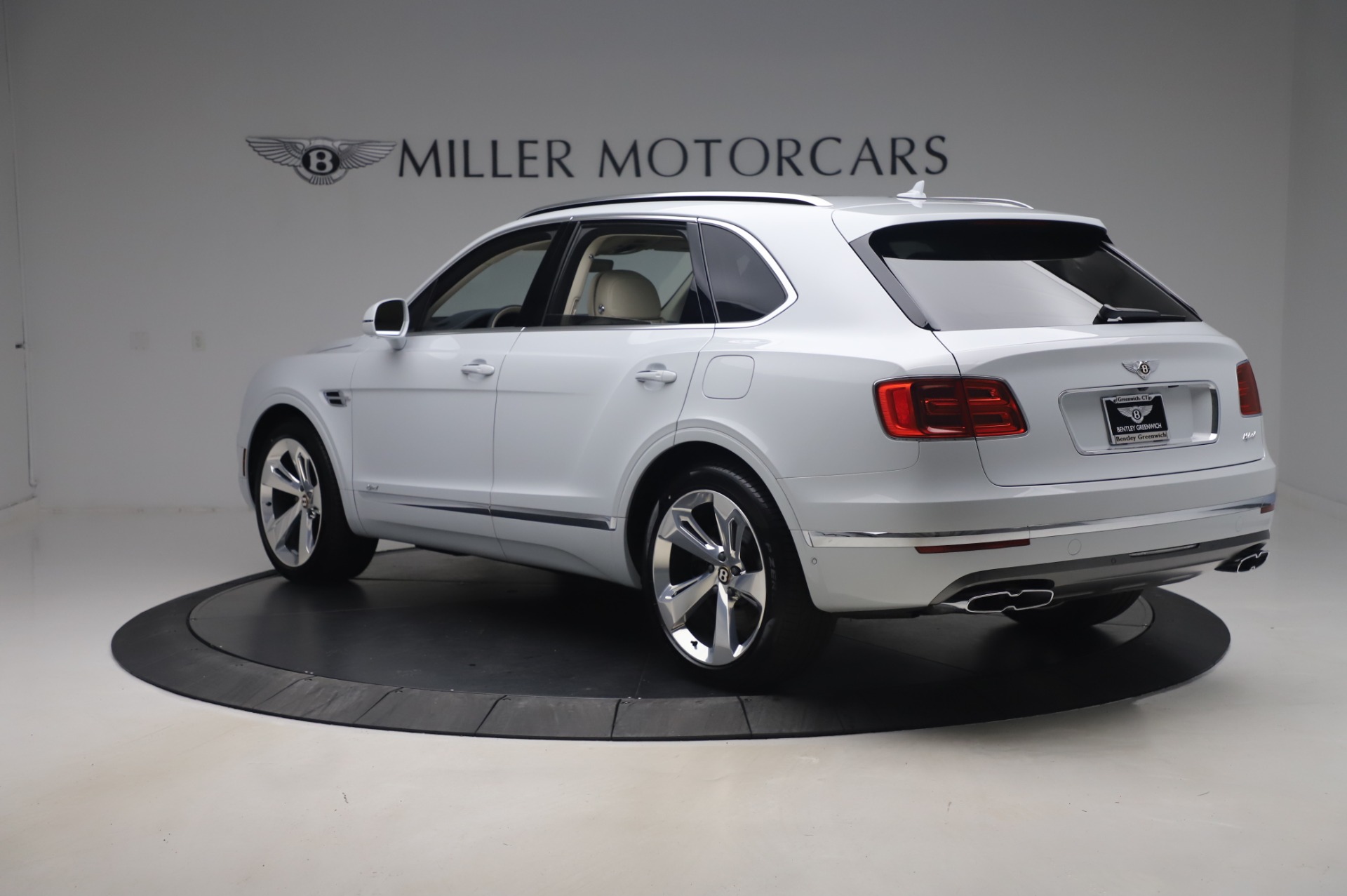 Used 2020 Bentley Bentayga Hybrid | St. Petersburg, FL