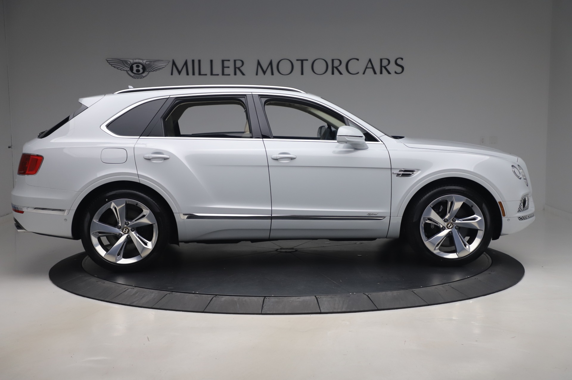 Used 2020 Bentley Bentayga Hybrid | St. Petersburg, FL