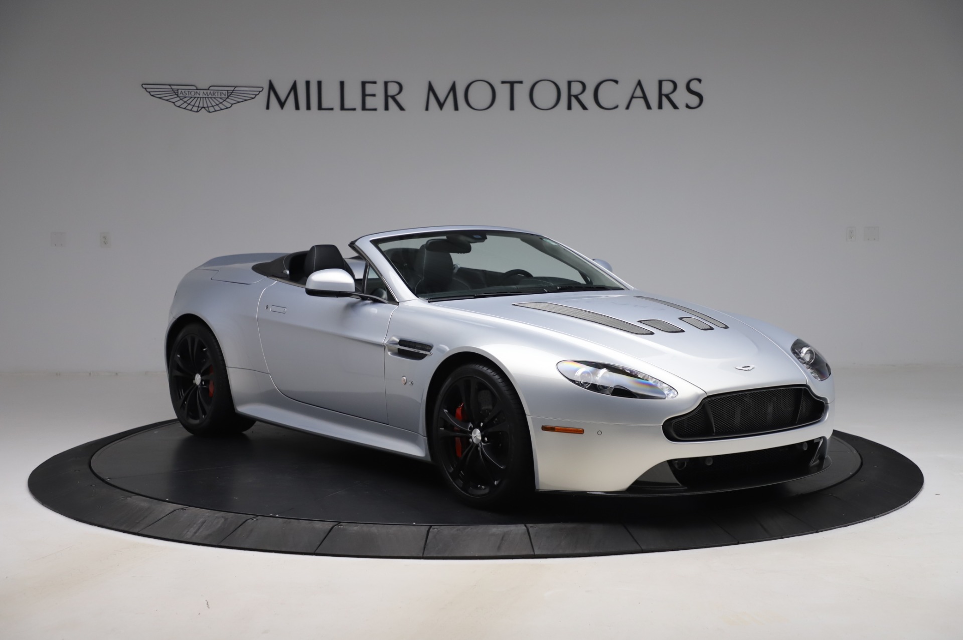 Used 2017 Aston Martin V12 Vantage S Roadster | St. Petersburg, FL
