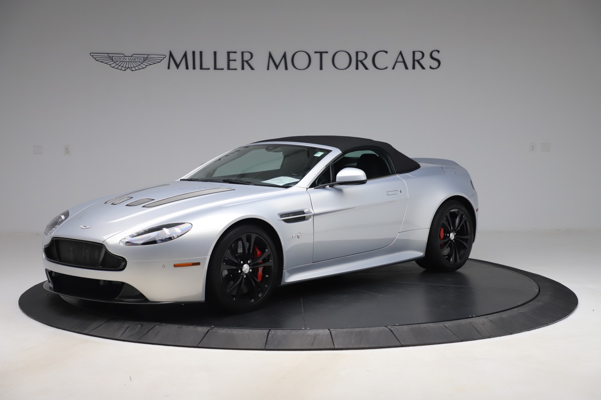 Used 2017 Aston Martin V12 Vantage S Roadster | St. Petersburg, FL