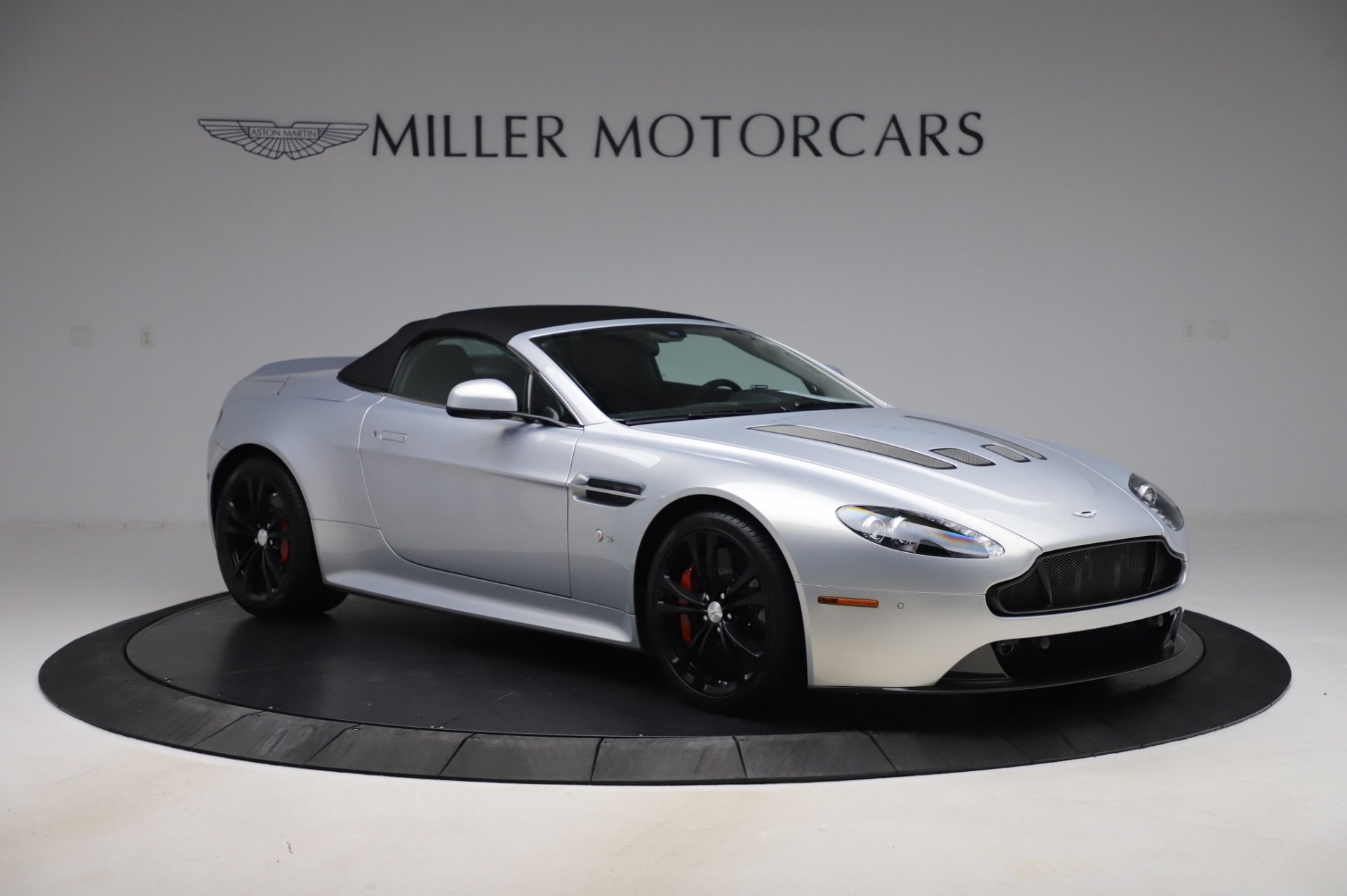 Used 2017 Aston Martin V12 Vantage S Roadster | St. Petersburg, FL