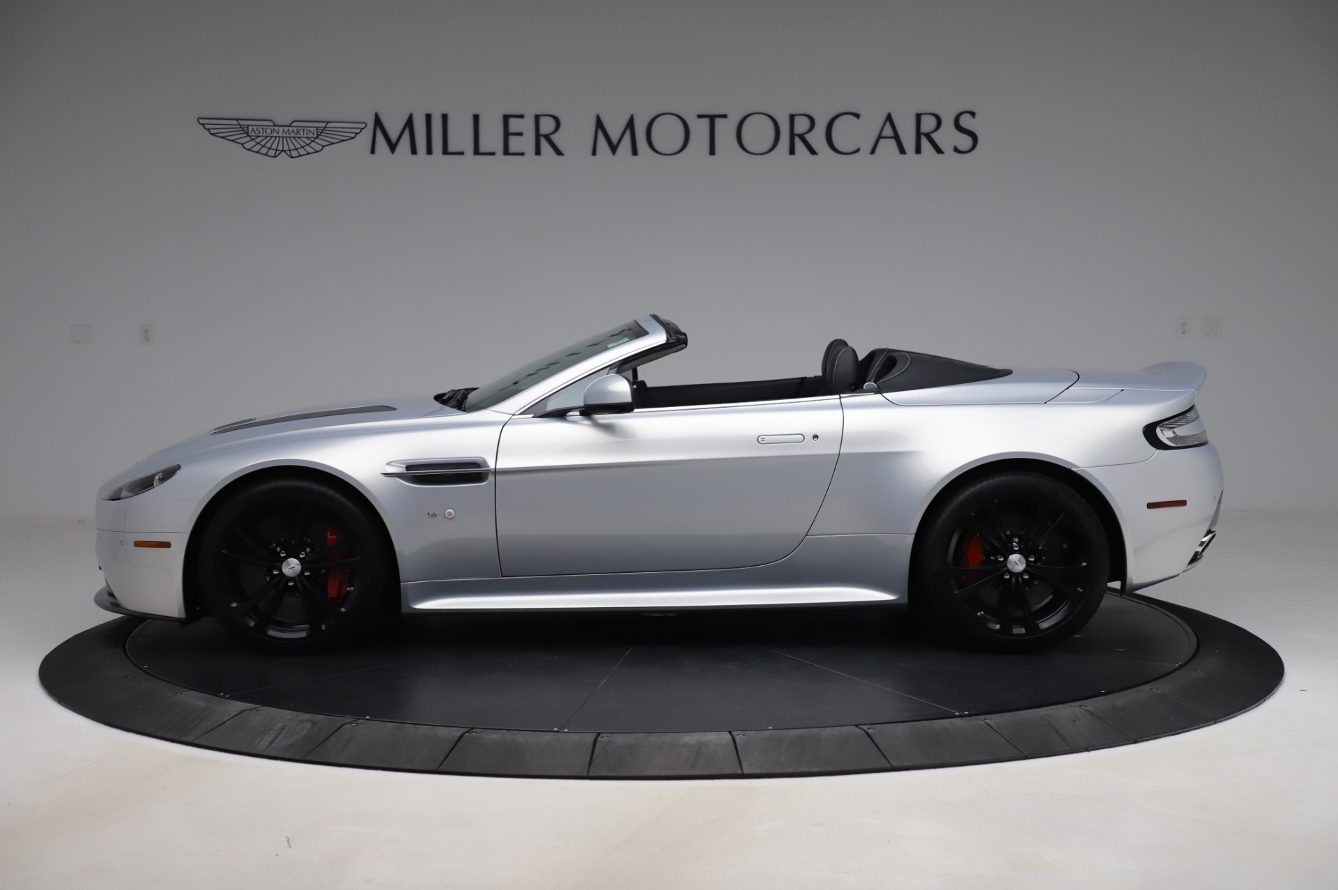 Used 2017 Aston Martin V12 Vantage S Roadster | St. Petersburg, FL