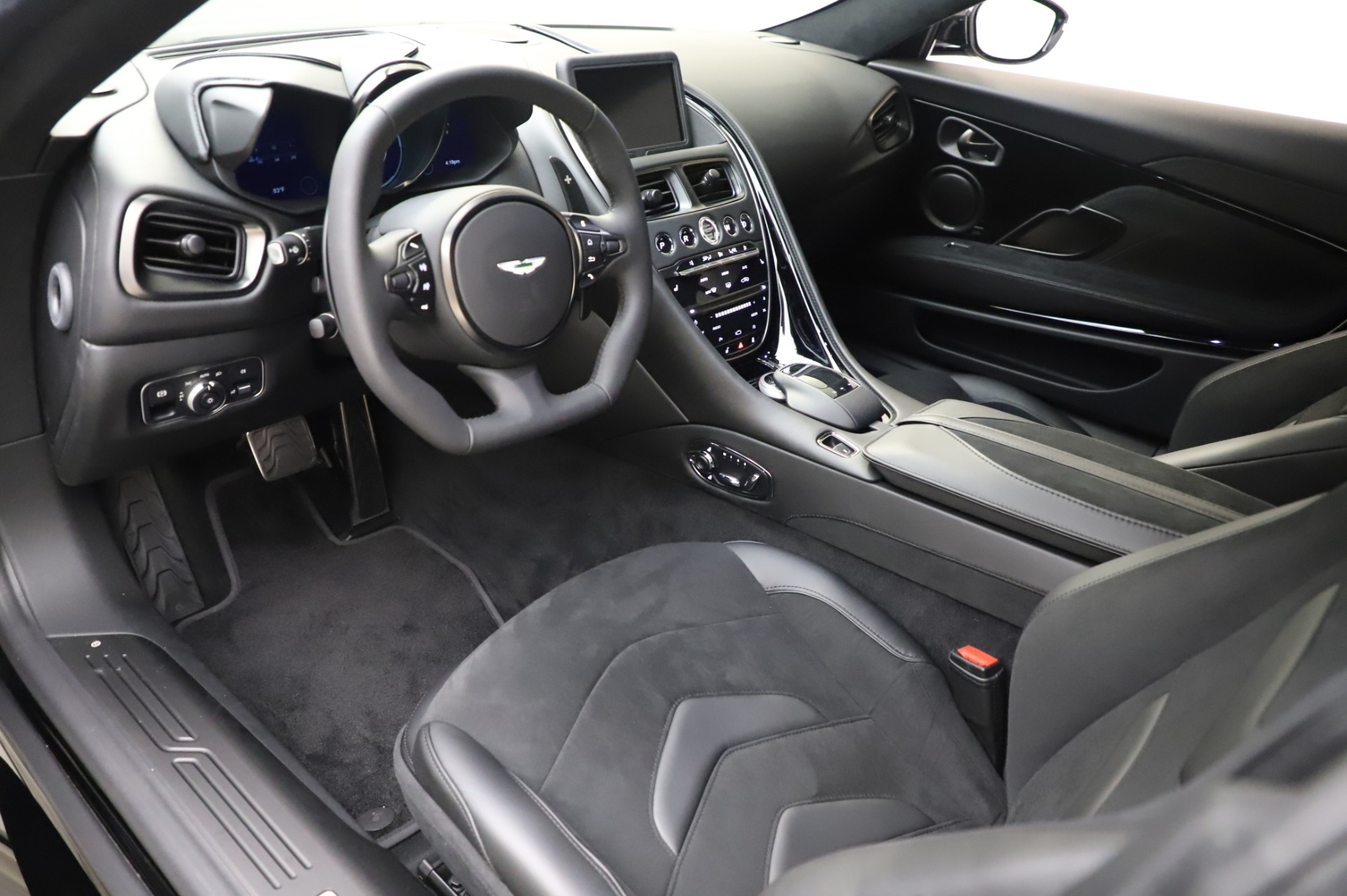 New 2020 Aston Martin DBS Superleggera Coupe | St. Petersburg, FL