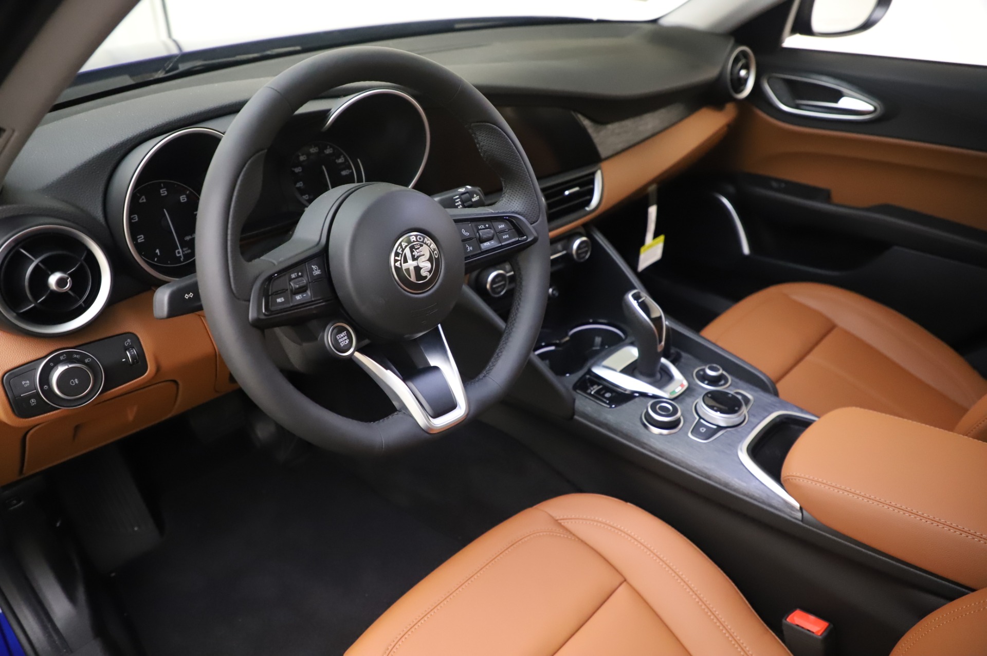 New 2020 Alfa Romeo Giulia Q4 | St. Petersburg, FL