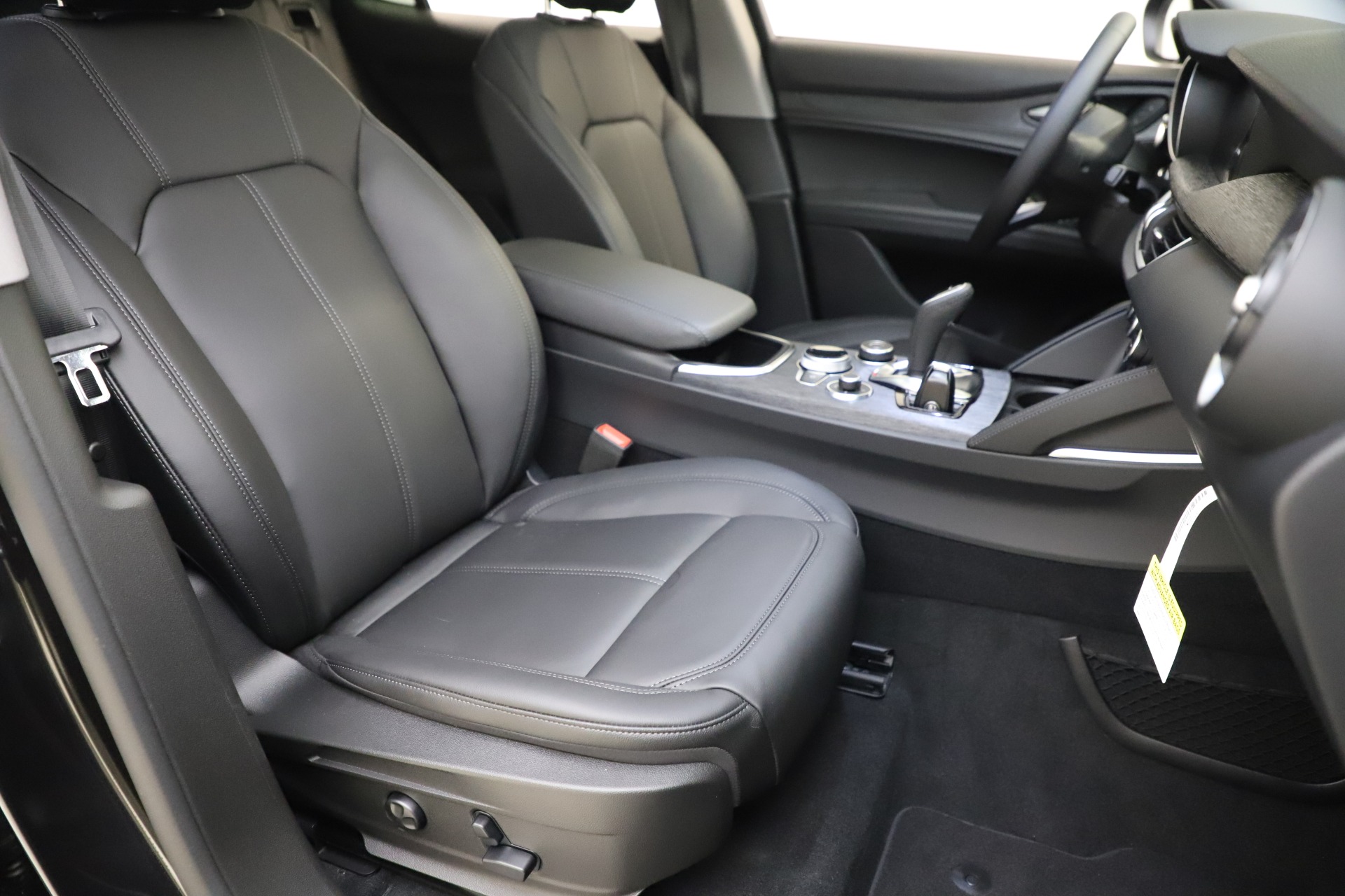 New 2020 Alfa Romeo Stelvio Q4 | St. Petersburg, FL