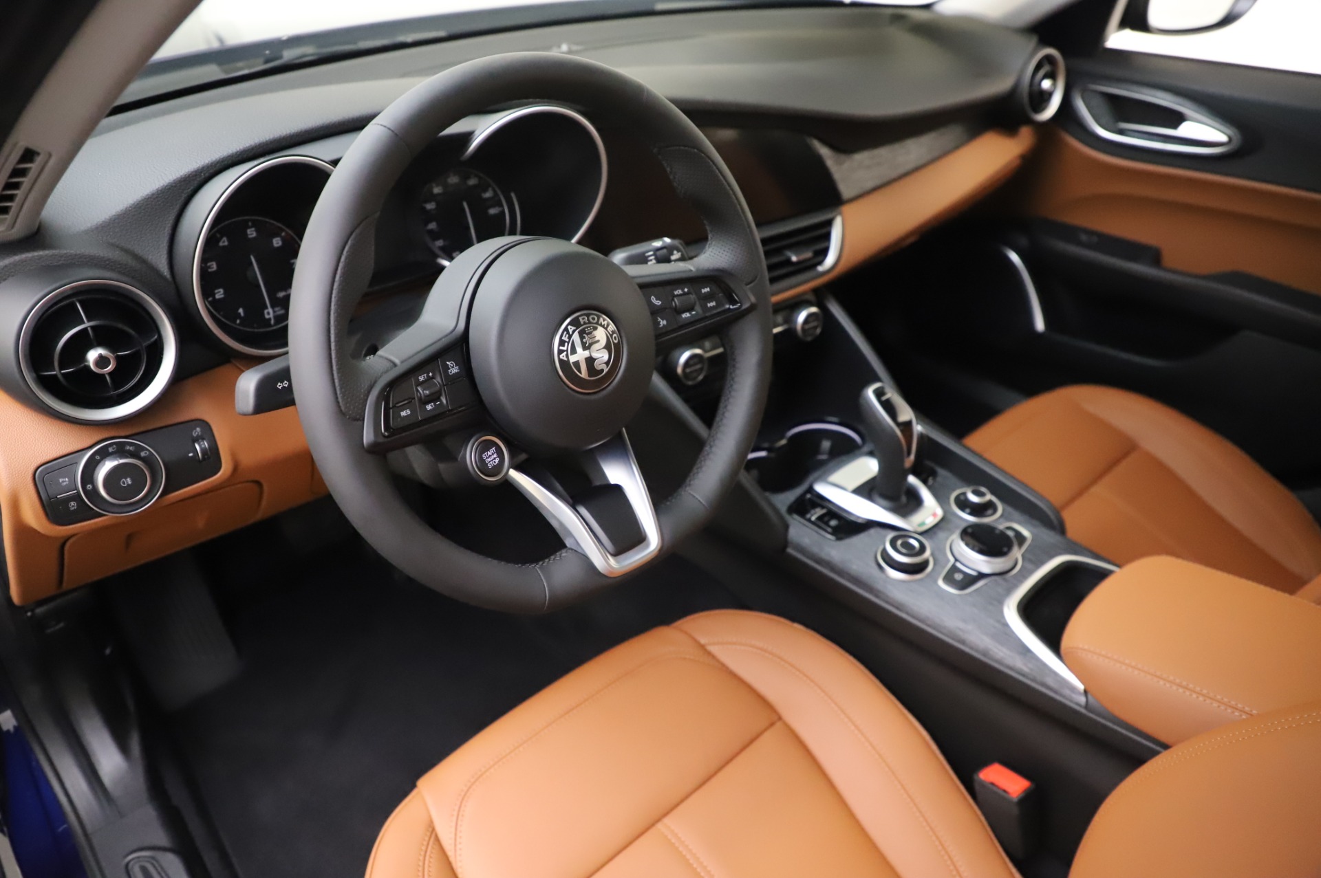 New 2020 Alfa Romeo Giulia Q4 | St. Petersburg, FL