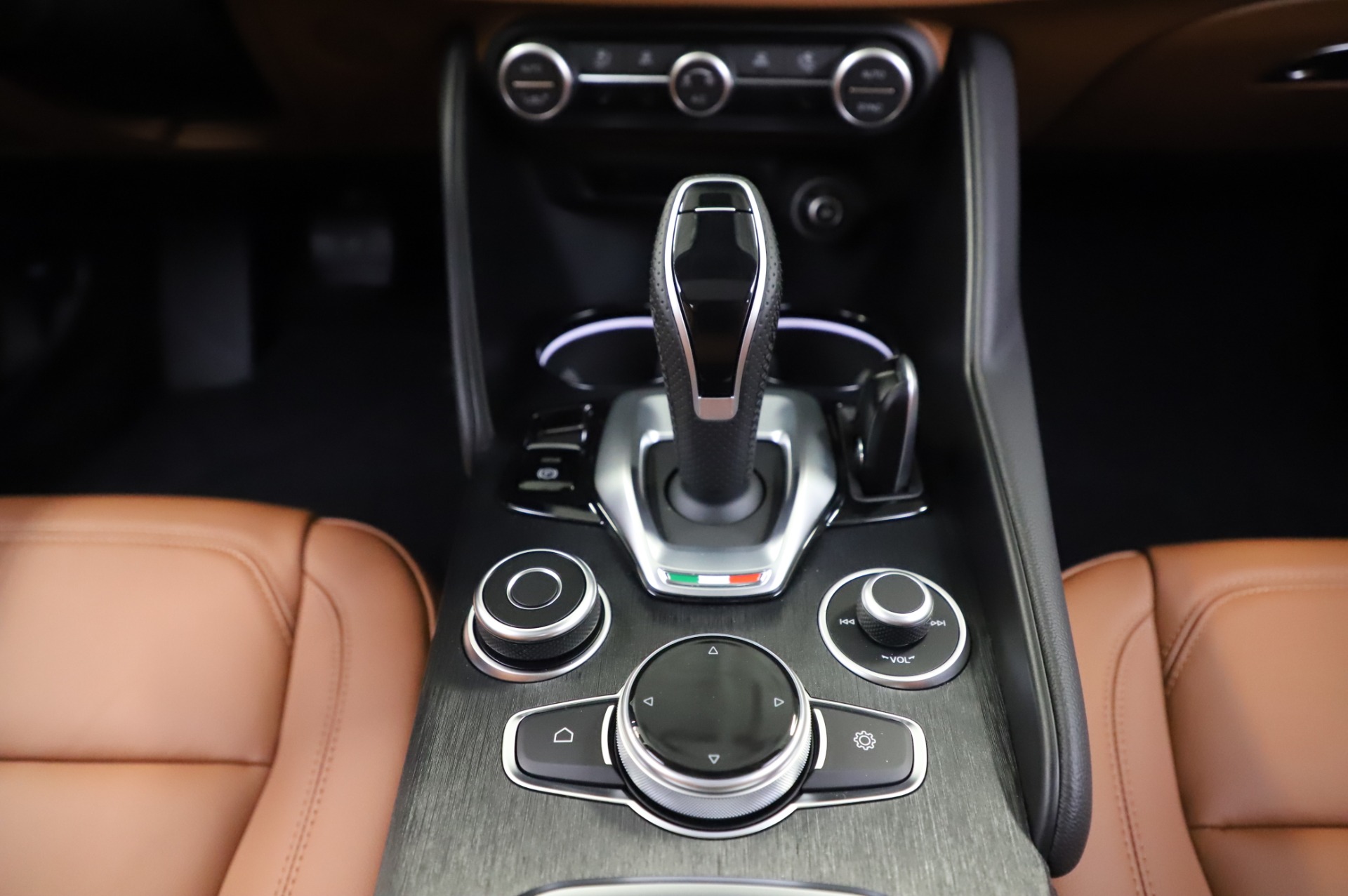 New 2020 Alfa Romeo Giulia Q4 | St. Petersburg, FL