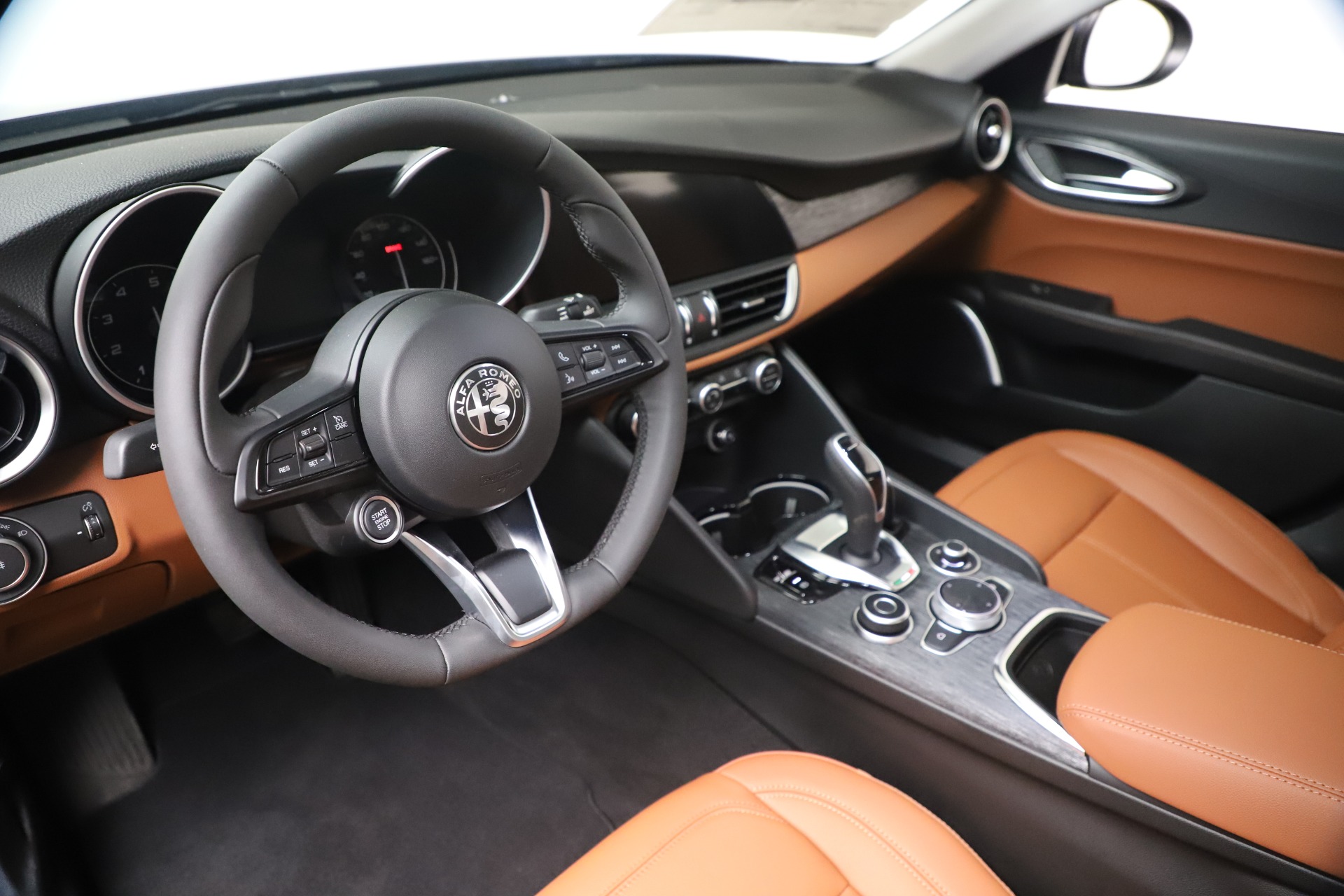 New 2020 Alfa Romeo Giulia Q4 | St. Petersburg, FL