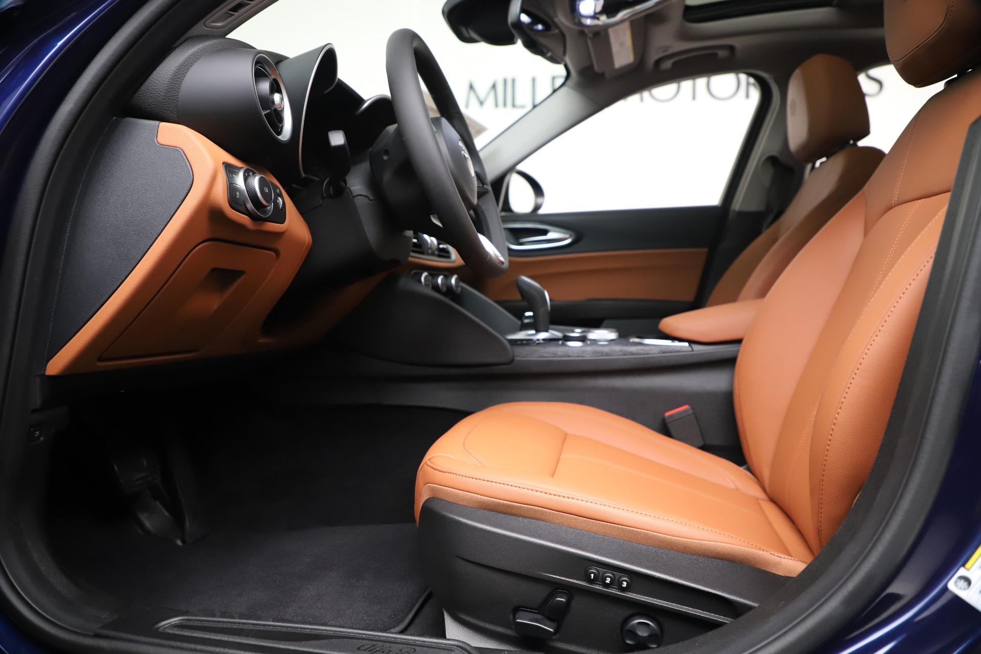 New 2020 Alfa Romeo Giulia Q4 | St. Petersburg, FL