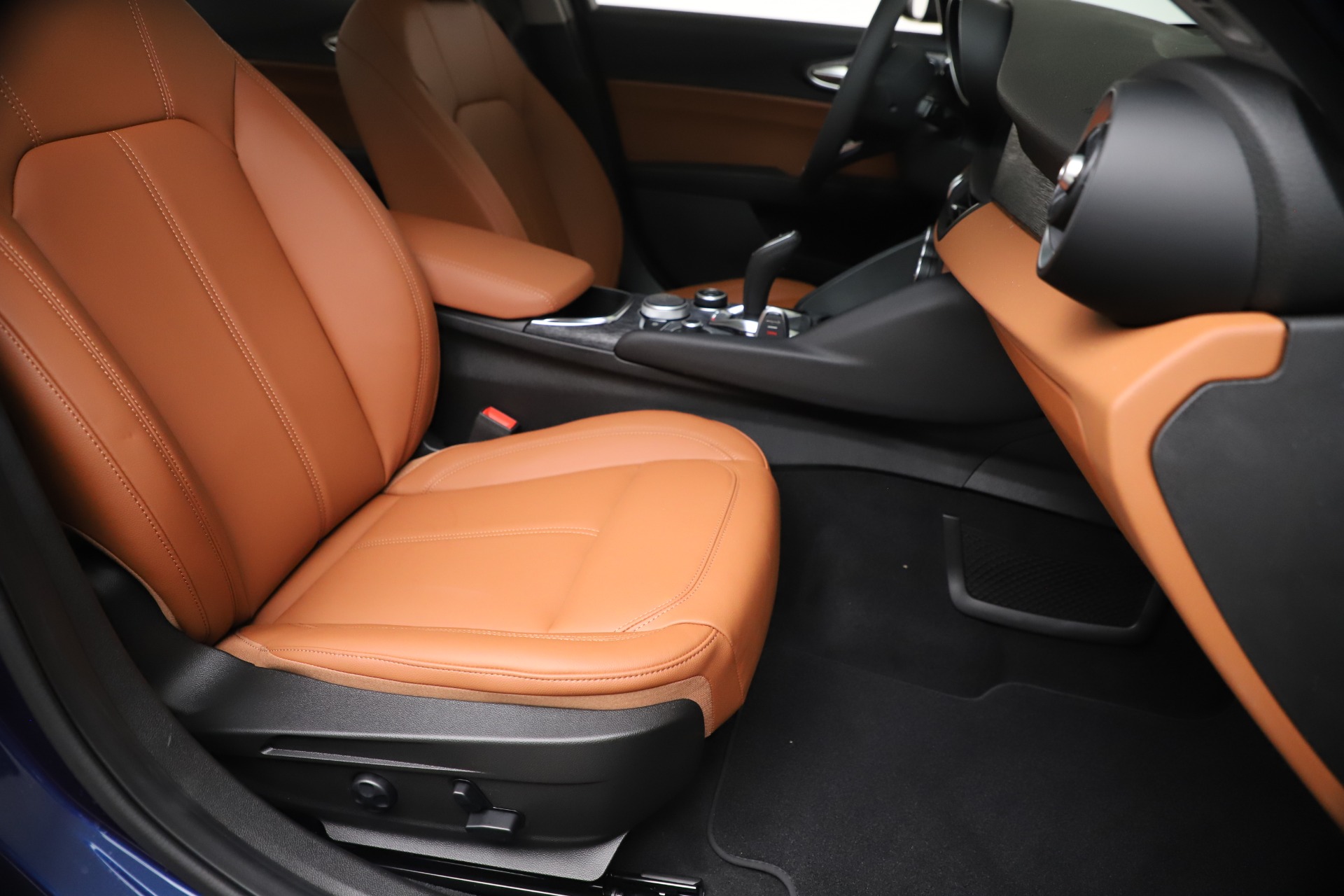 New 2020 Alfa Romeo Giulia Q4 | St. Petersburg, FL
