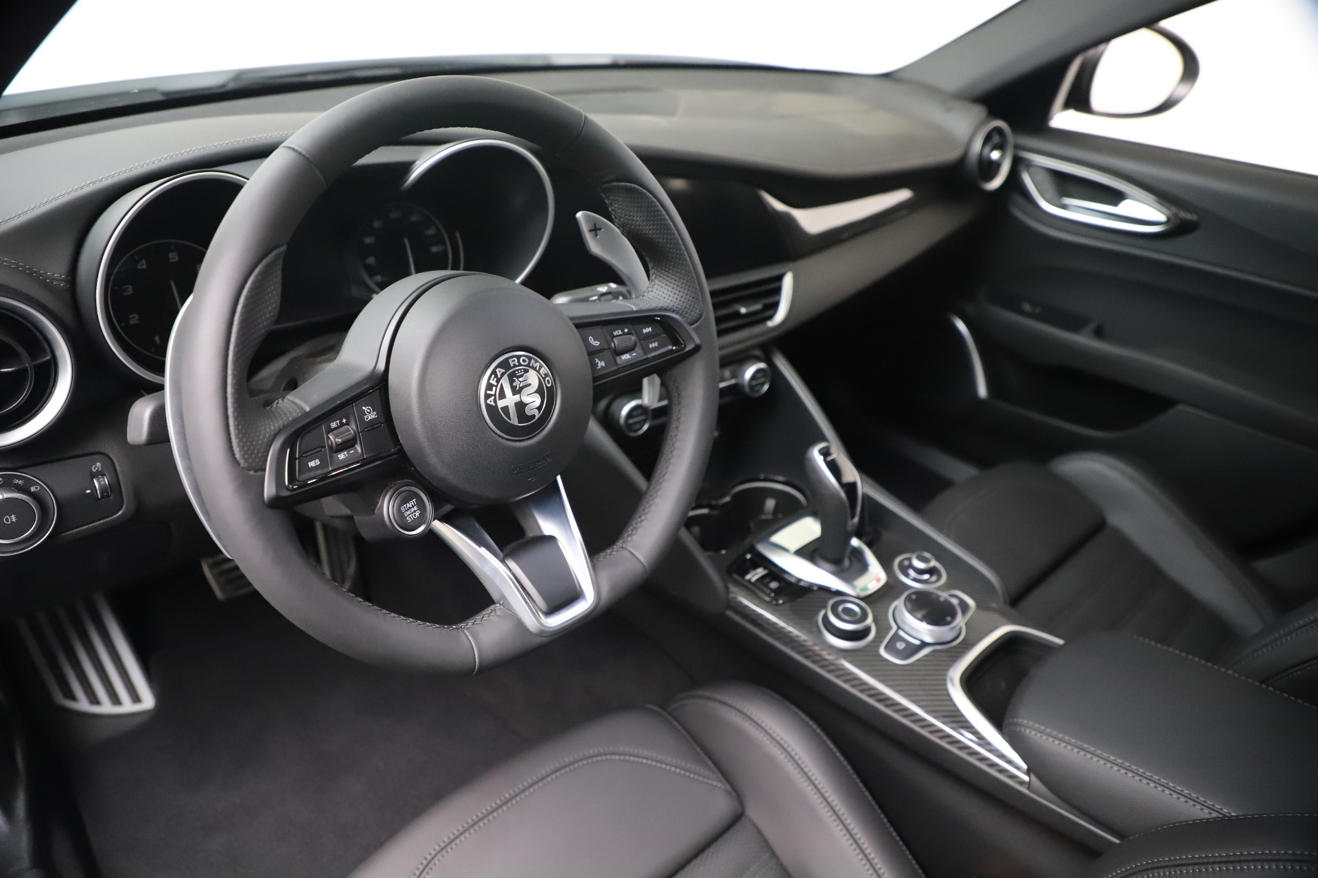 New 2020 Alfa Romeo Giulia Ti Sport Carbon Q4 | St. Petersburg, FL