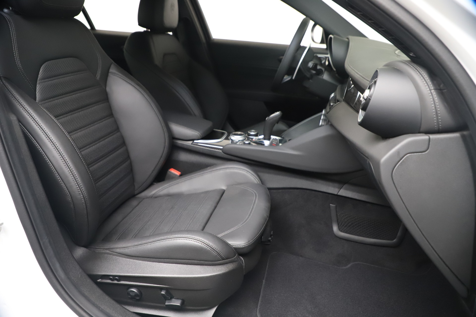 New 2020 Alfa Romeo Giulia Ti Sport Carbon Q4 | St. Petersburg, FL