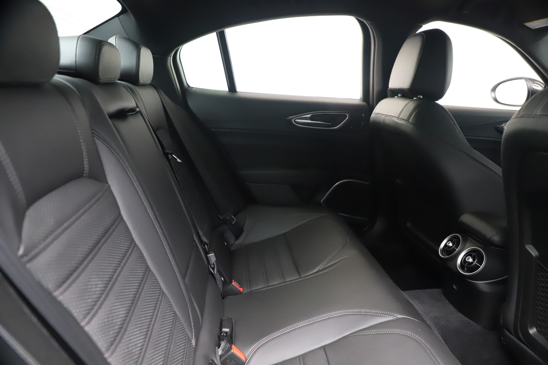 New 2020 Alfa Romeo Giulia Ti Sport Carbon Q4 | St. Petersburg, FL