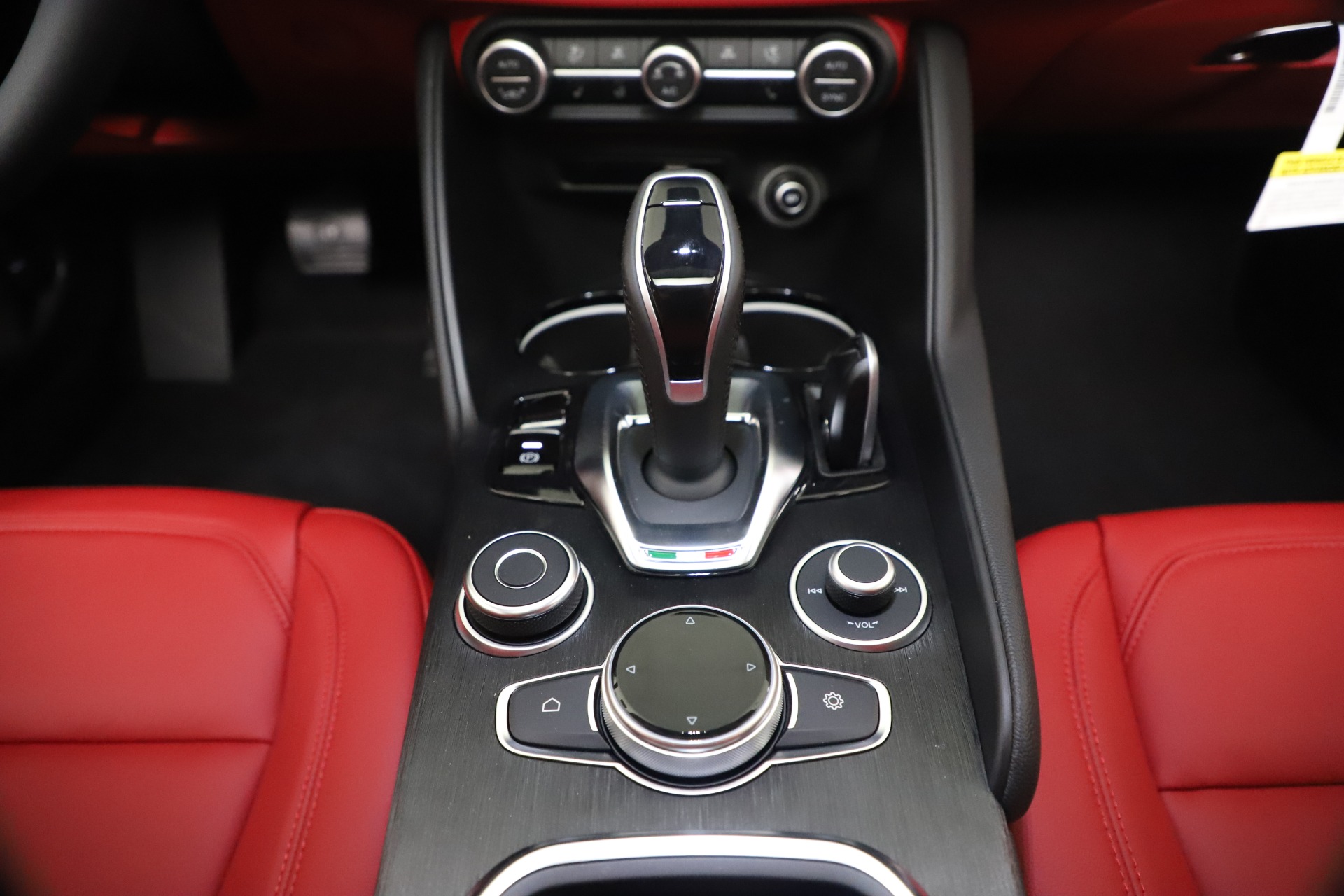 New 2020 Alfa Romeo Giulia Q4 | St. Petersburg, FL