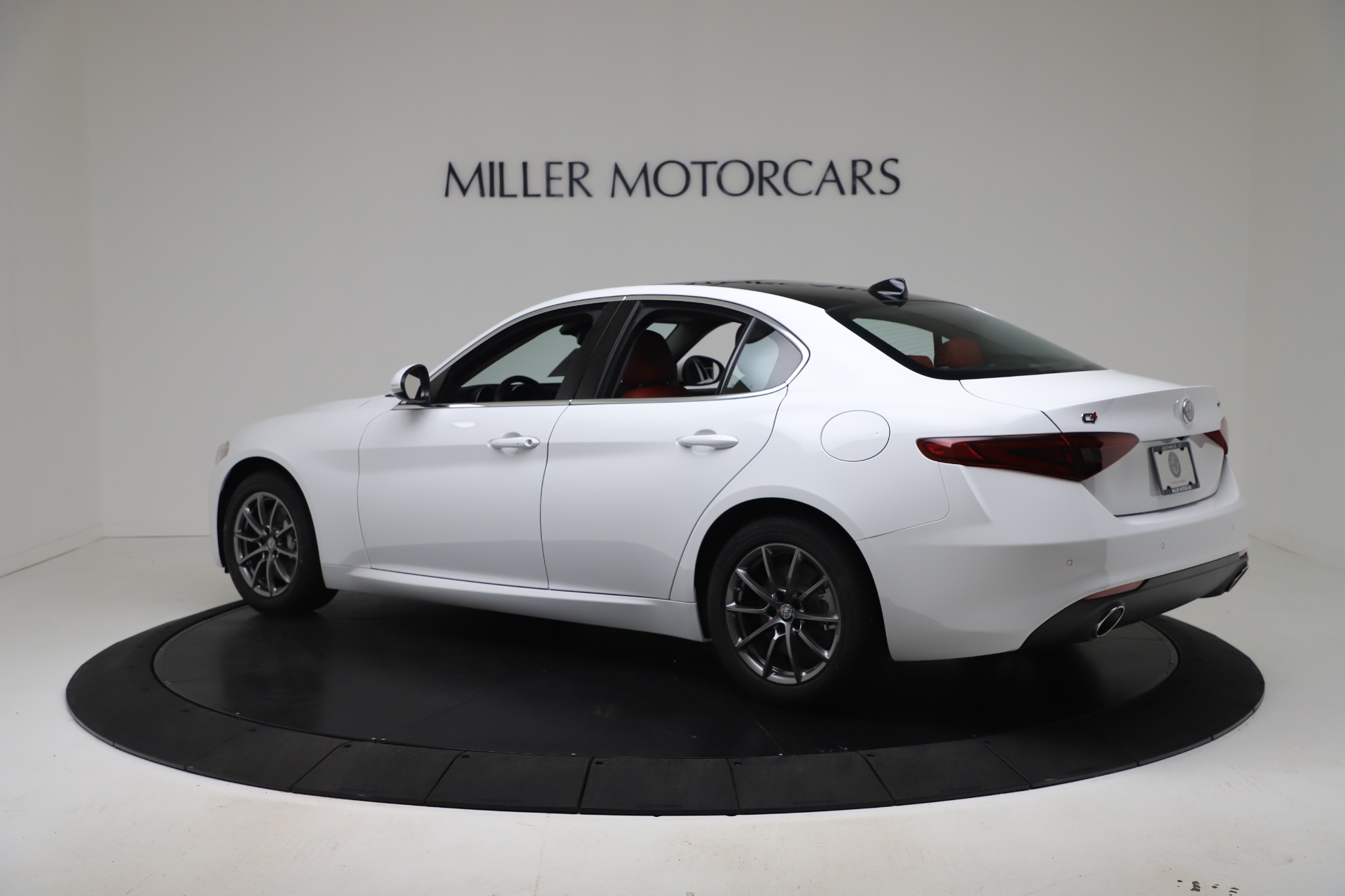 New 2020 Alfa Romeo Giulia Q4 | St. Petersburg, FL