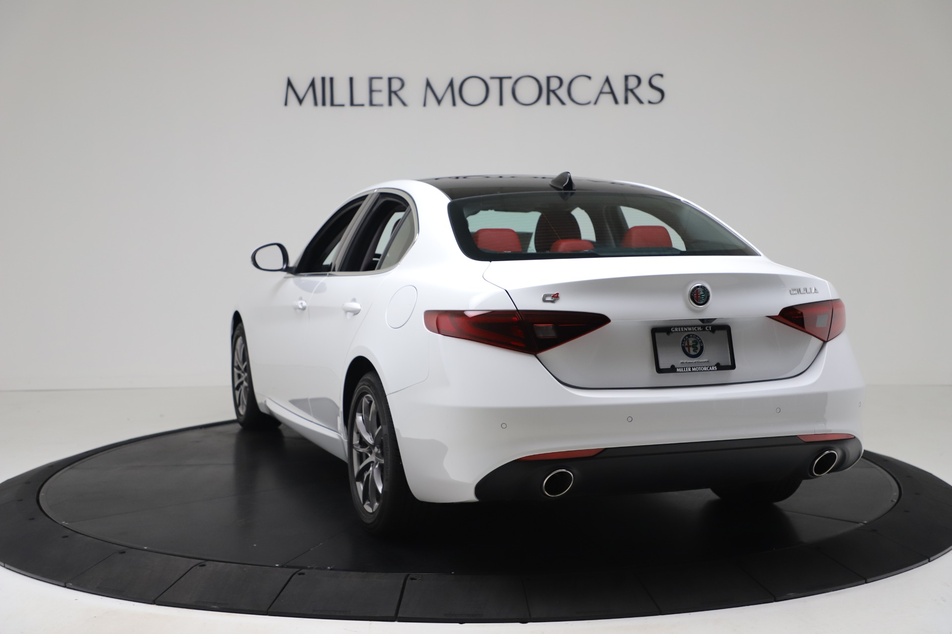 New 2020 Alfa Romeo Giulia Q4 | St. Petersburg, FL