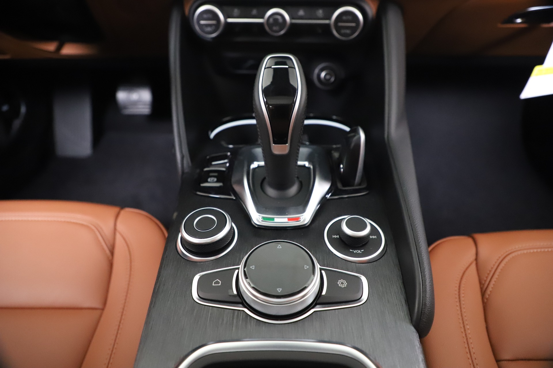 New 2020 Alfa Romeo Giulia Q4 | St. Petersburg, FL