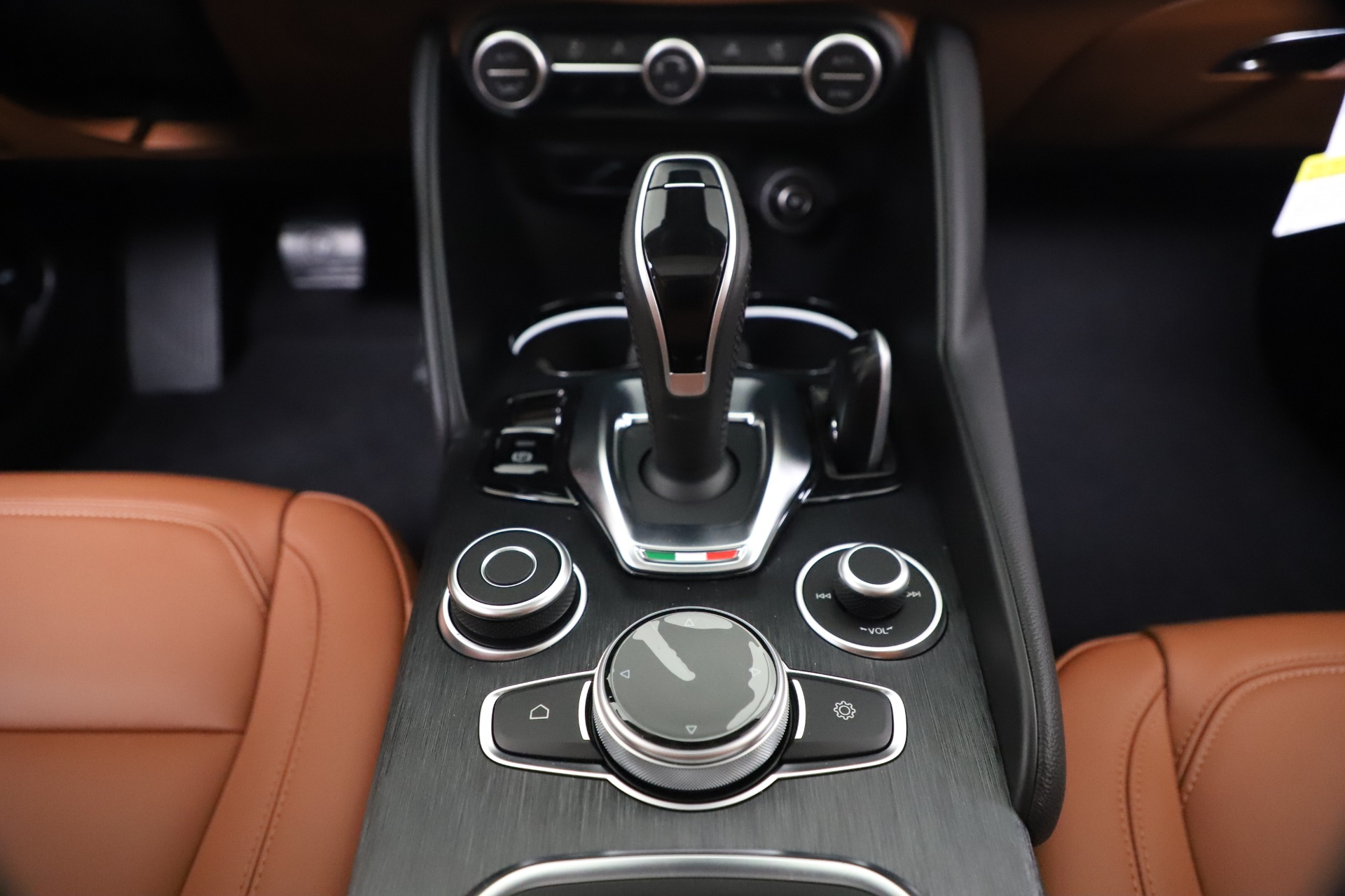 New 2020 Alfa Romeo Giulia Q4 | St. Petersburg, FL