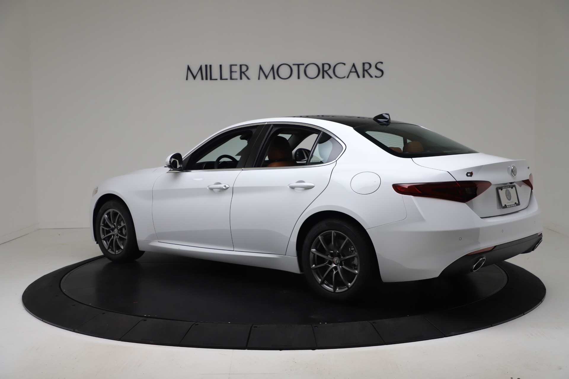 New 2020 Alfa Romeo Giulia Q4 | St. Petersburg, FL