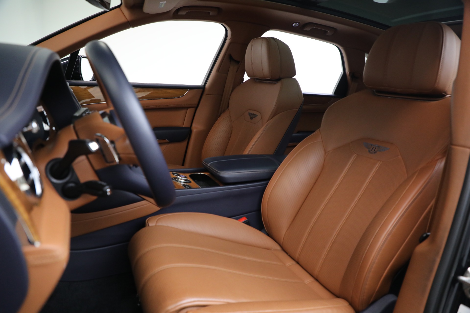 New 2021 Bentley Bentayga V8 | St. Petersburg, FL