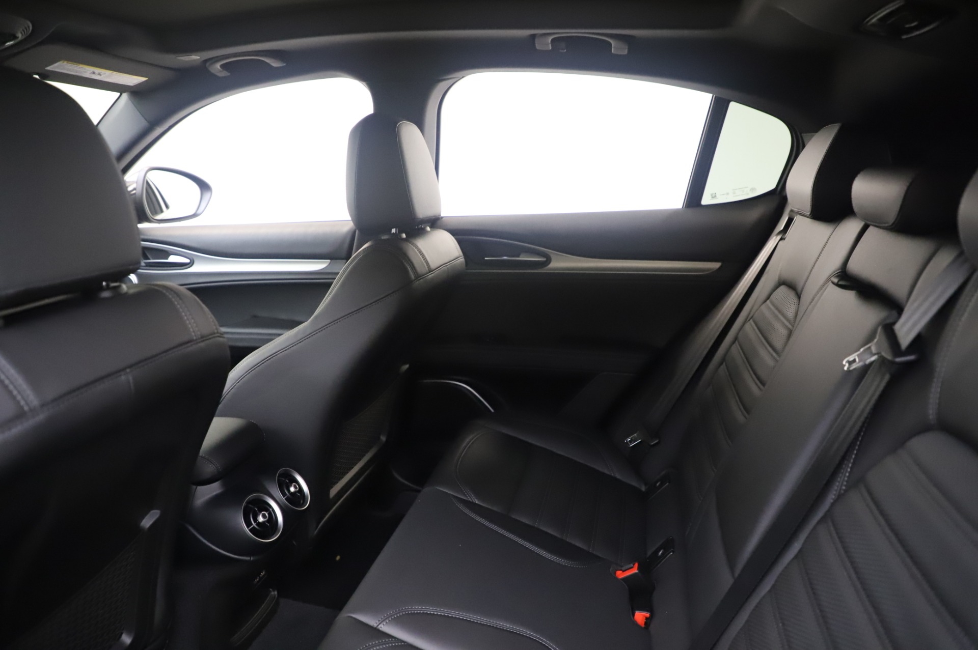 New 2020 Alfa Romeo Stelvio Ti Sport Q4 | St. Petersburg, FL