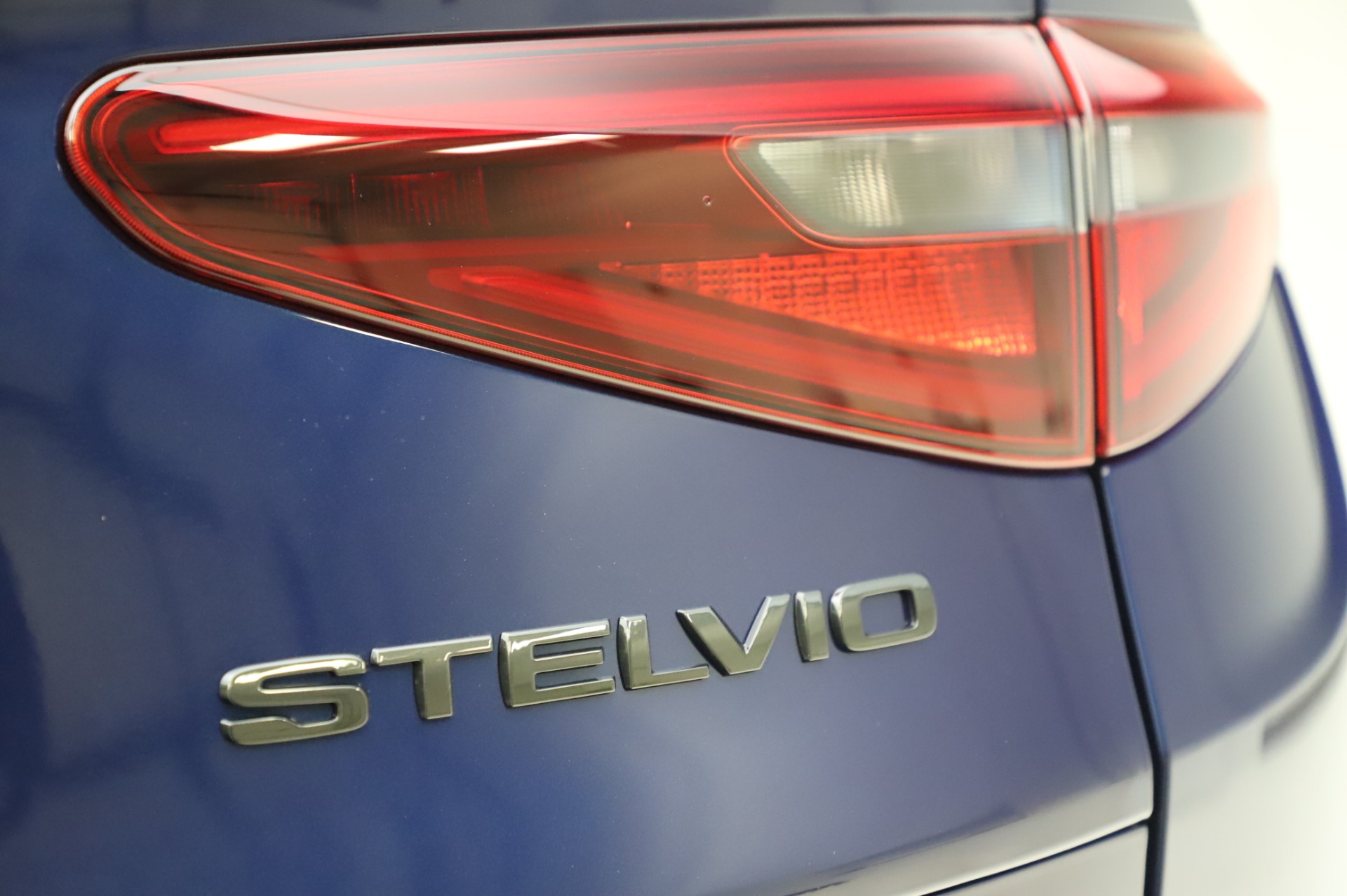 New 2020 Alfa Romeo Stelvio Ti Sport Q4 | St. Petersburg, FL