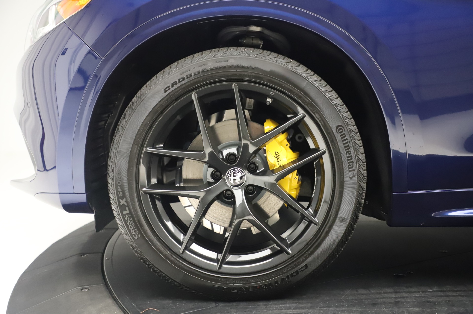 New 2020 Alfa Romeo Stelvio Ti Sport Q4 | St. Petersburg, FL
