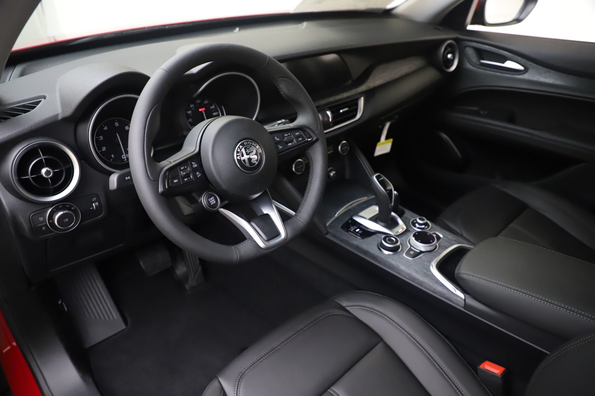 New 2020 Alfa Romeo Stelvio Q4 | St. Petersburg, FL