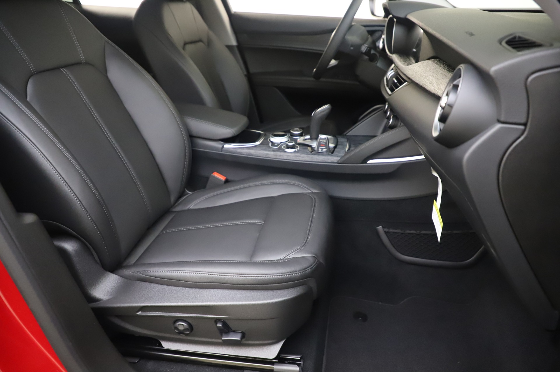 New 2020 Alfa Romeo Stelvio Q4 | St. Petersburg, FL
