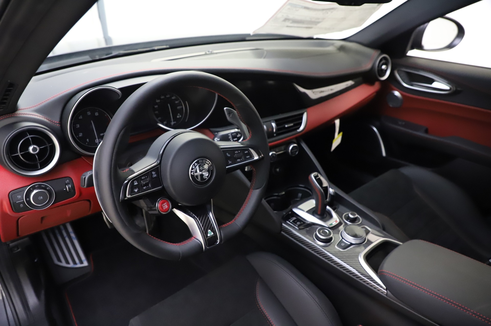 New 2020 Alfa Romeo Giulia Quadrifoglio | St. Petersburg, FL