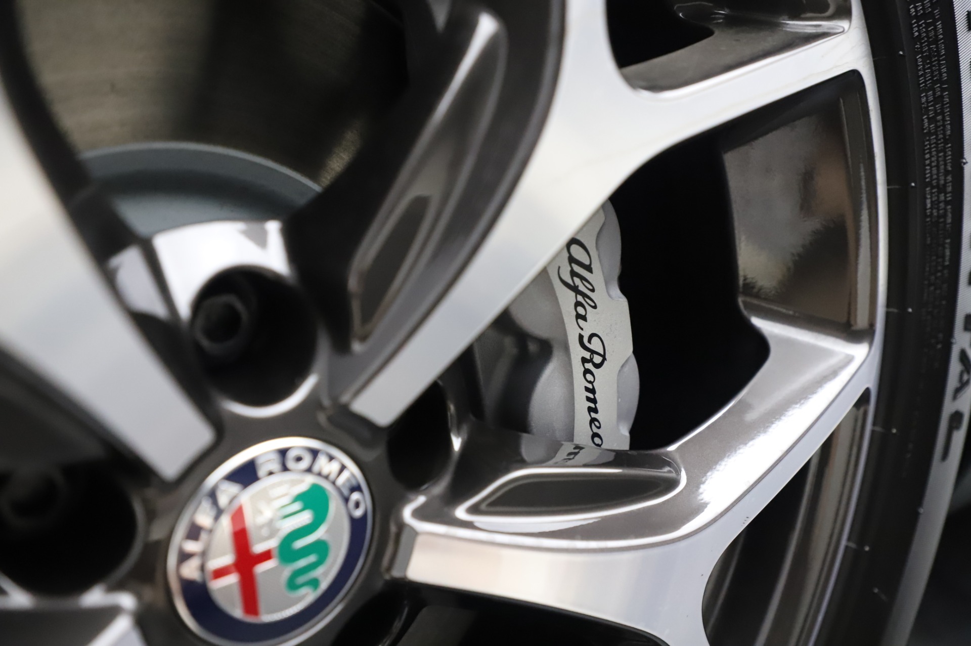 New 2020 Alfa Romeo Stelvio Ti Q4 | St. Petersburg, FL