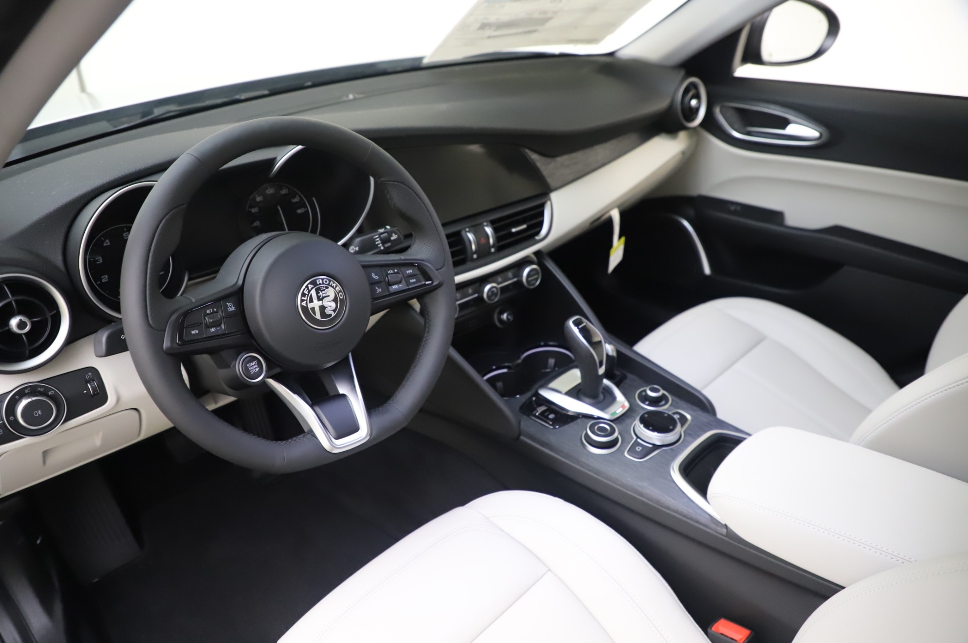New 2020 Alfa Romeo Giulia Sport Q4 | St. Petersburg, FL